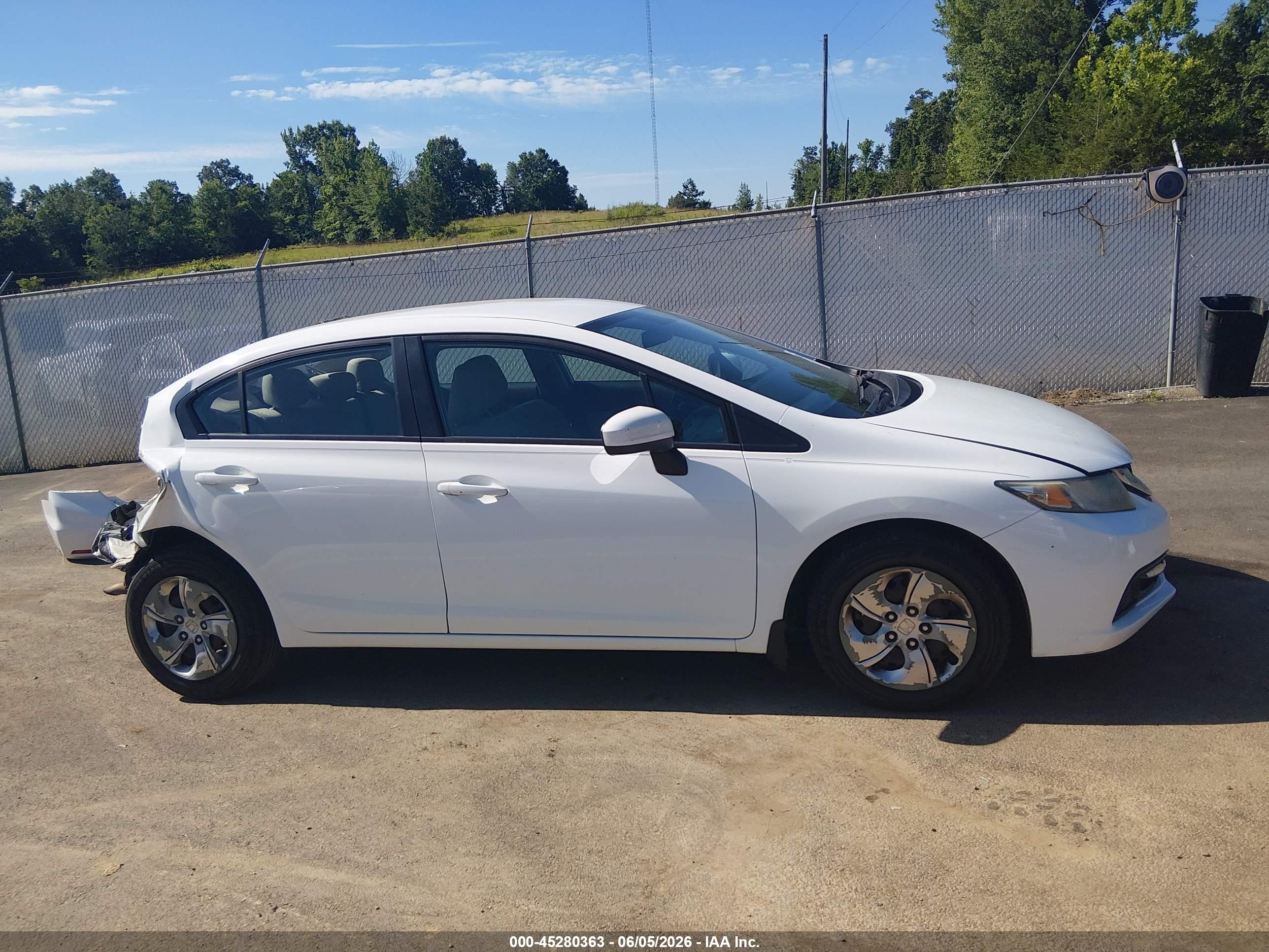 2014 Honda Civic Lx White vin: 19XFB2F53EE064616