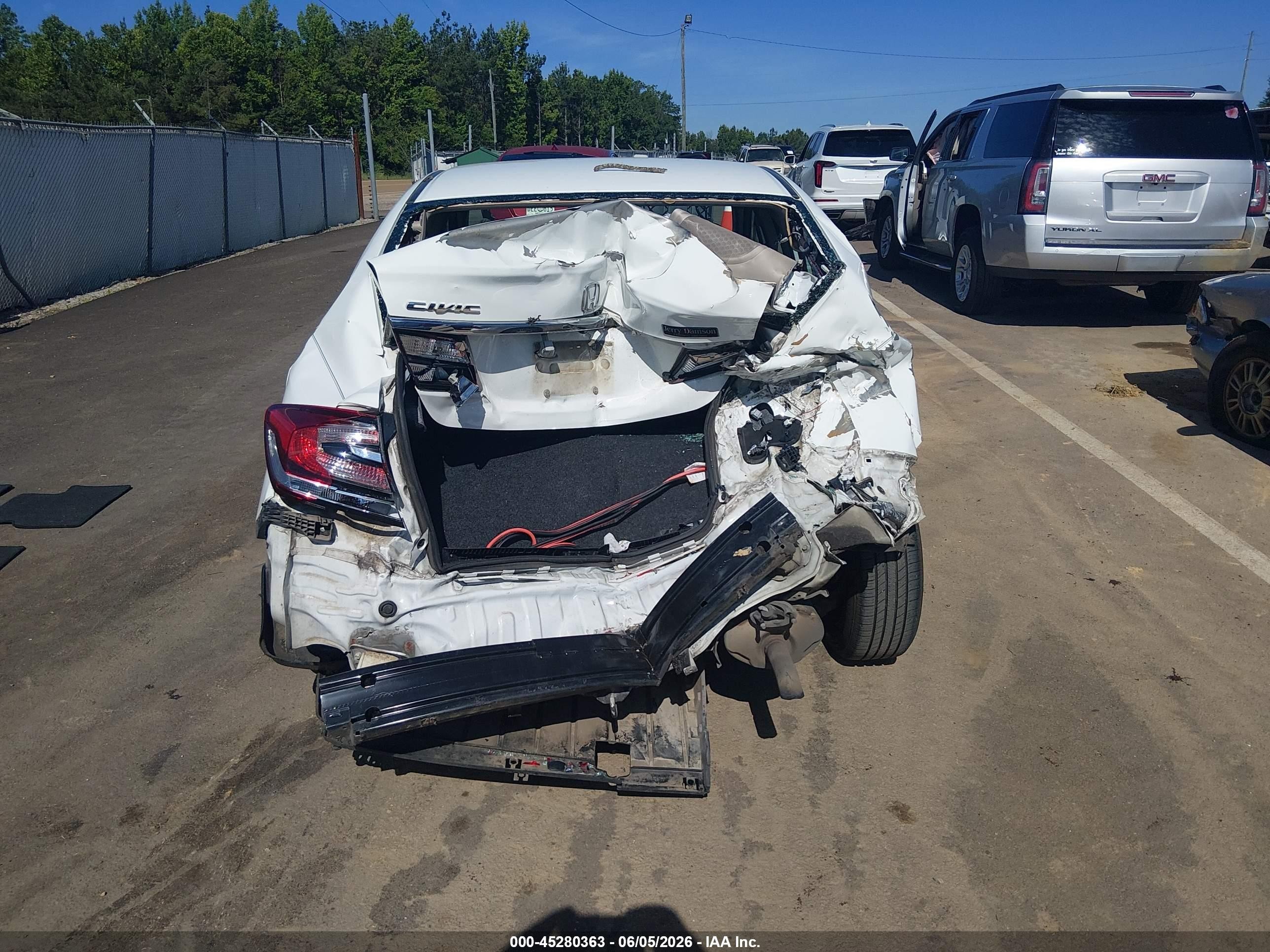 2014 Honda Civic Lx White vin: 19XFB2F53EE064616