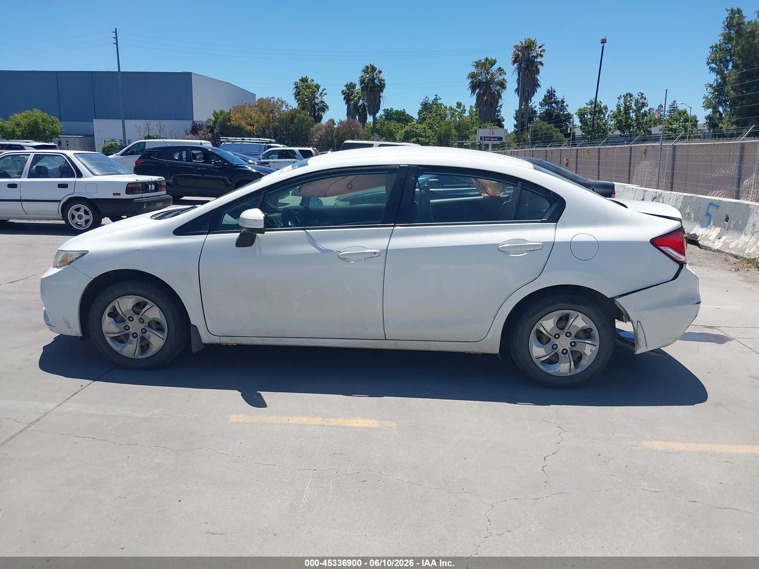 2014 Honda Civic Lx White vin: 19XFB2F53EE221142