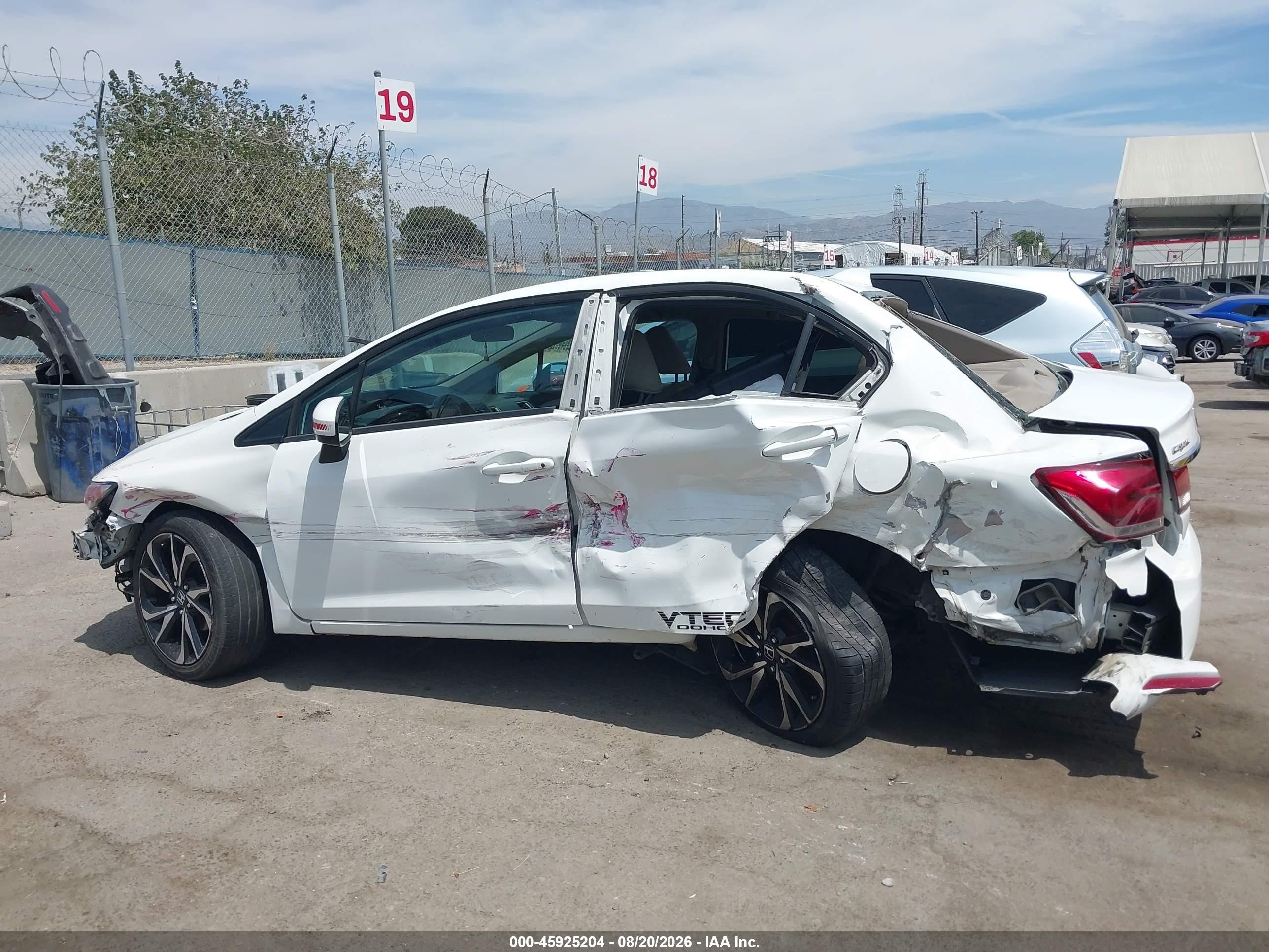 2014 Honda Civic Lx White vin: 19XFB2F53EE244887