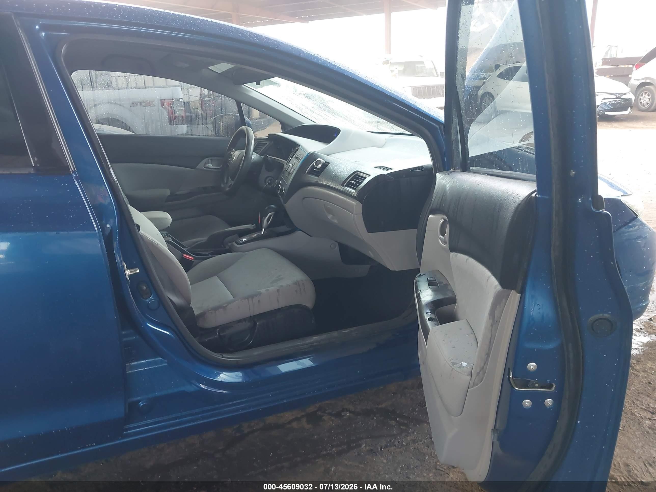 2014 Honda Civic Lx Синий vin: 19XFB2F53EE267098