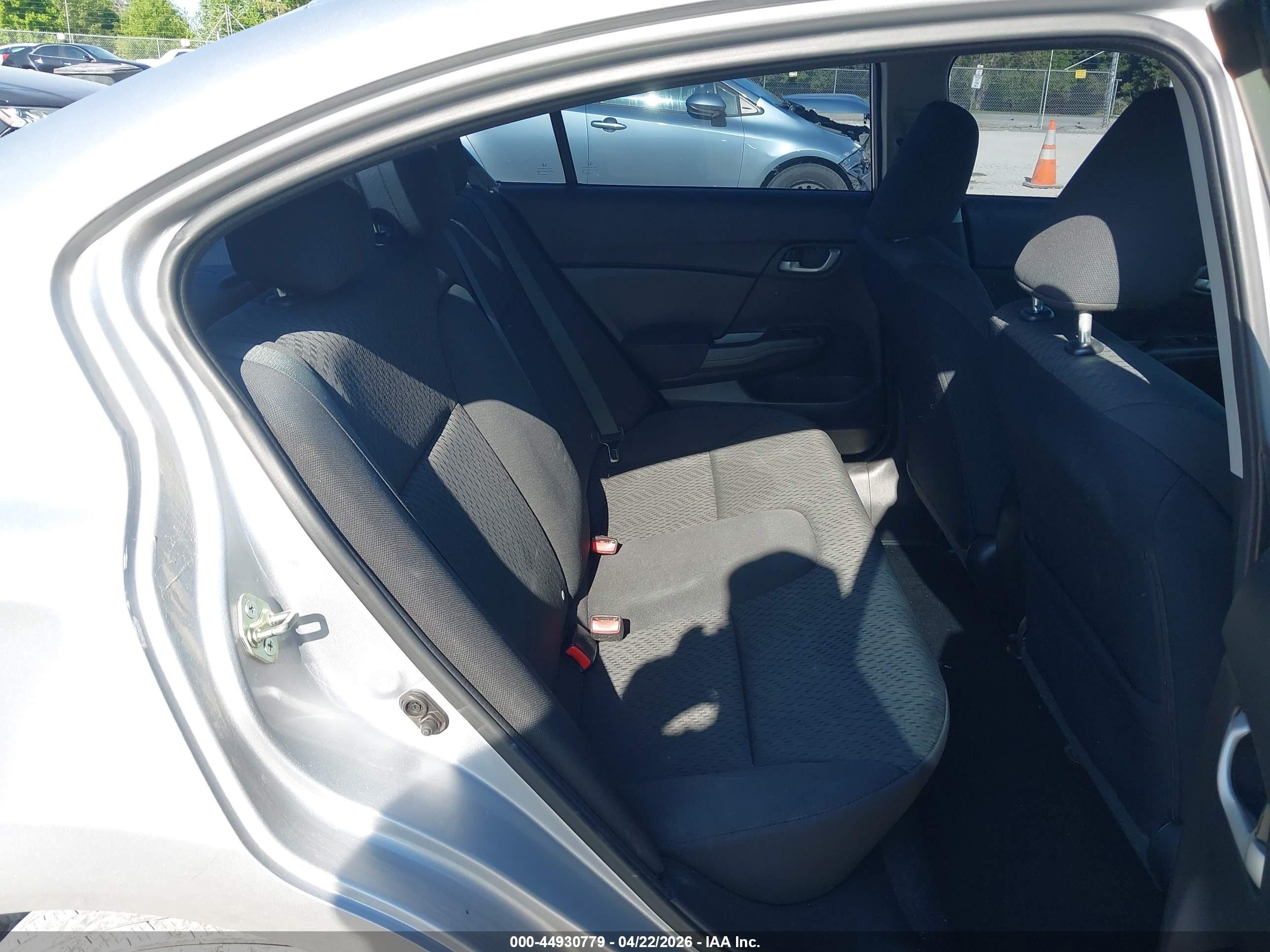 2015 Honda Civic Lx Silver vin: 19XFB2F53FE011545