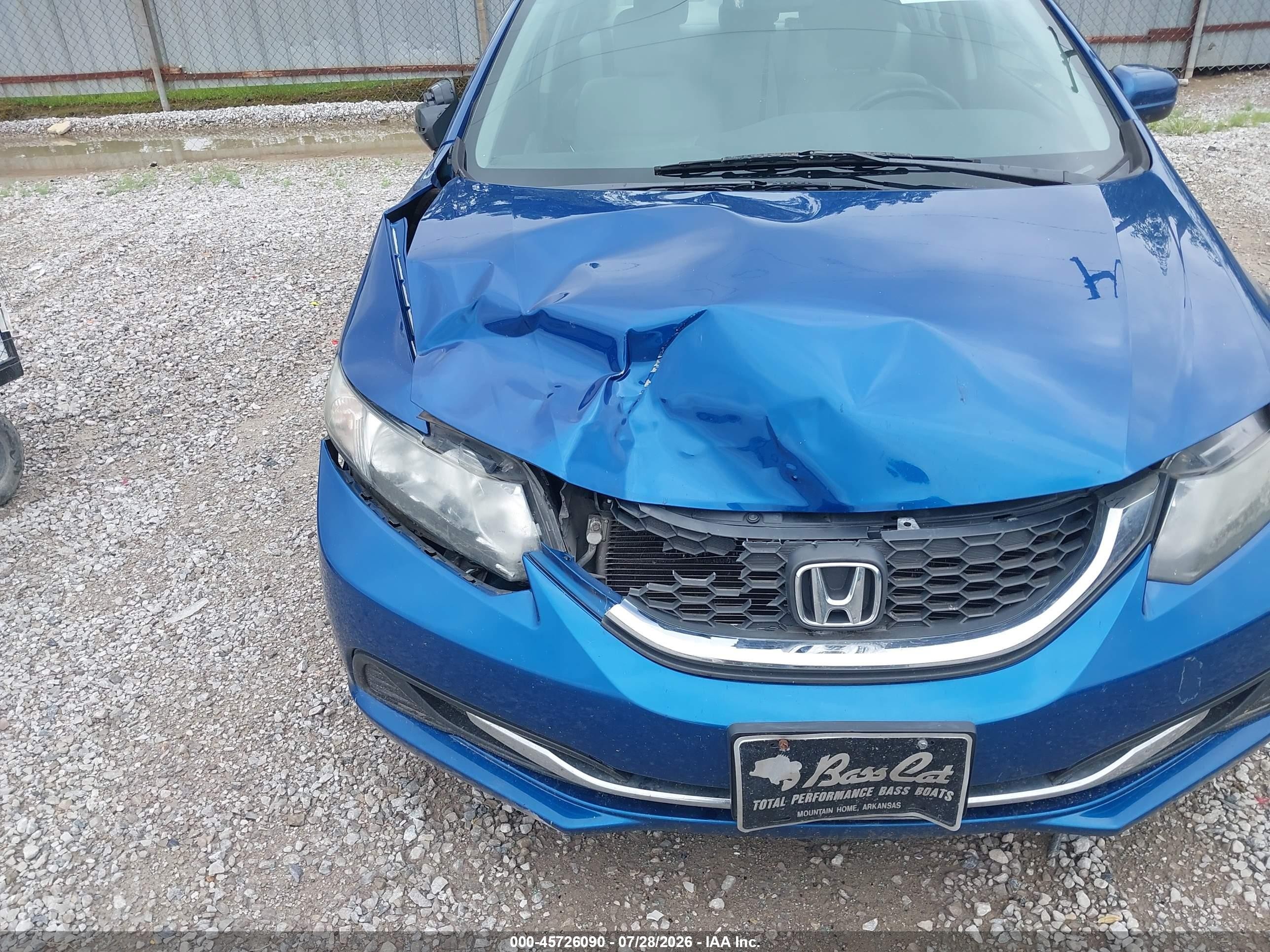 2015 Honda Civic Lx Blue vin: 19XFB2F53FE071924
