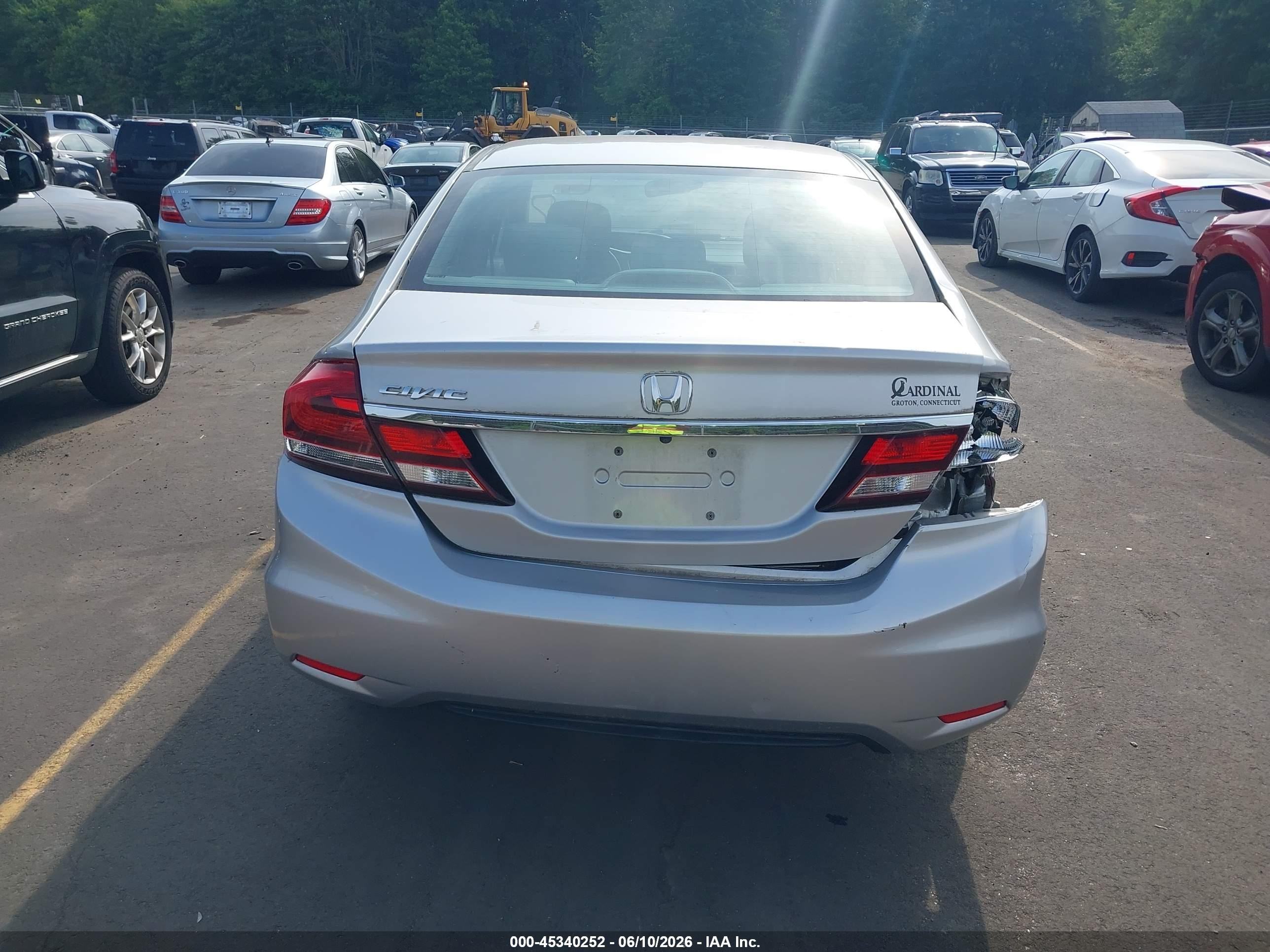 2015 Honda Civic Lx Silver vin: 19XFB2F53FE222986