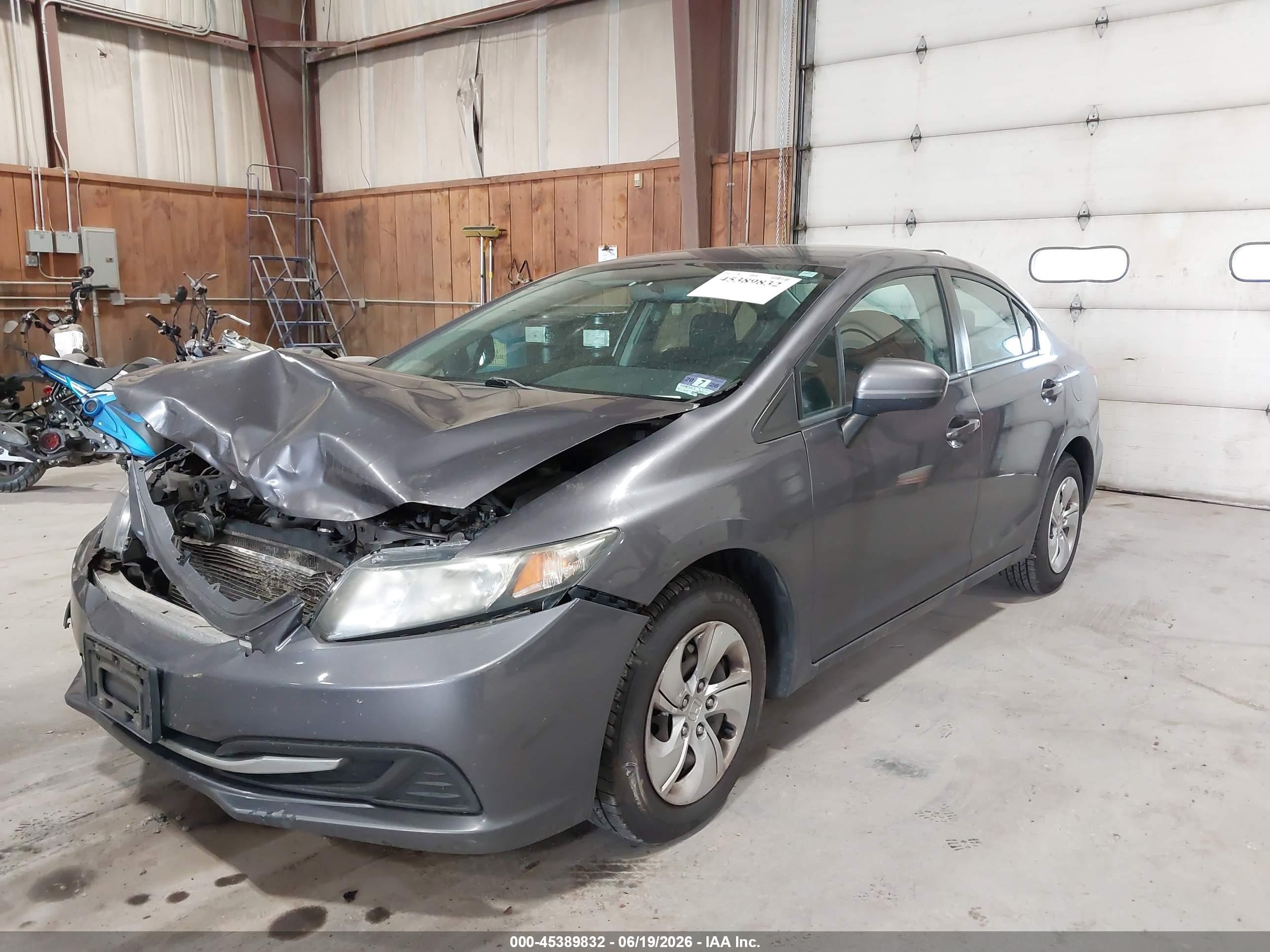 2015 Honda Civic Lx Серый vin: 19XFB2F53FE274778