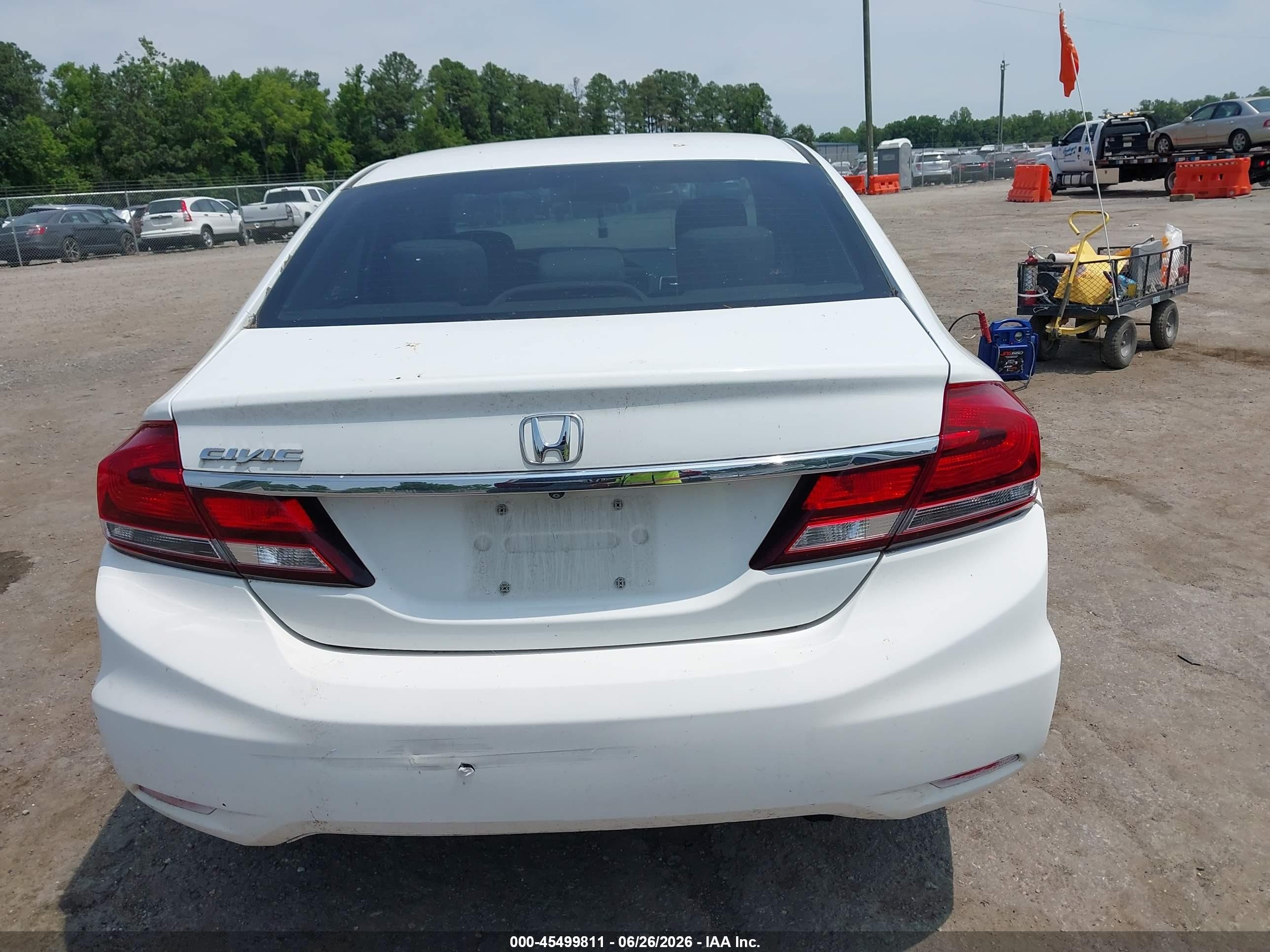 2015 Honda Civic Lx White vin: 19XFB2F53FE275851