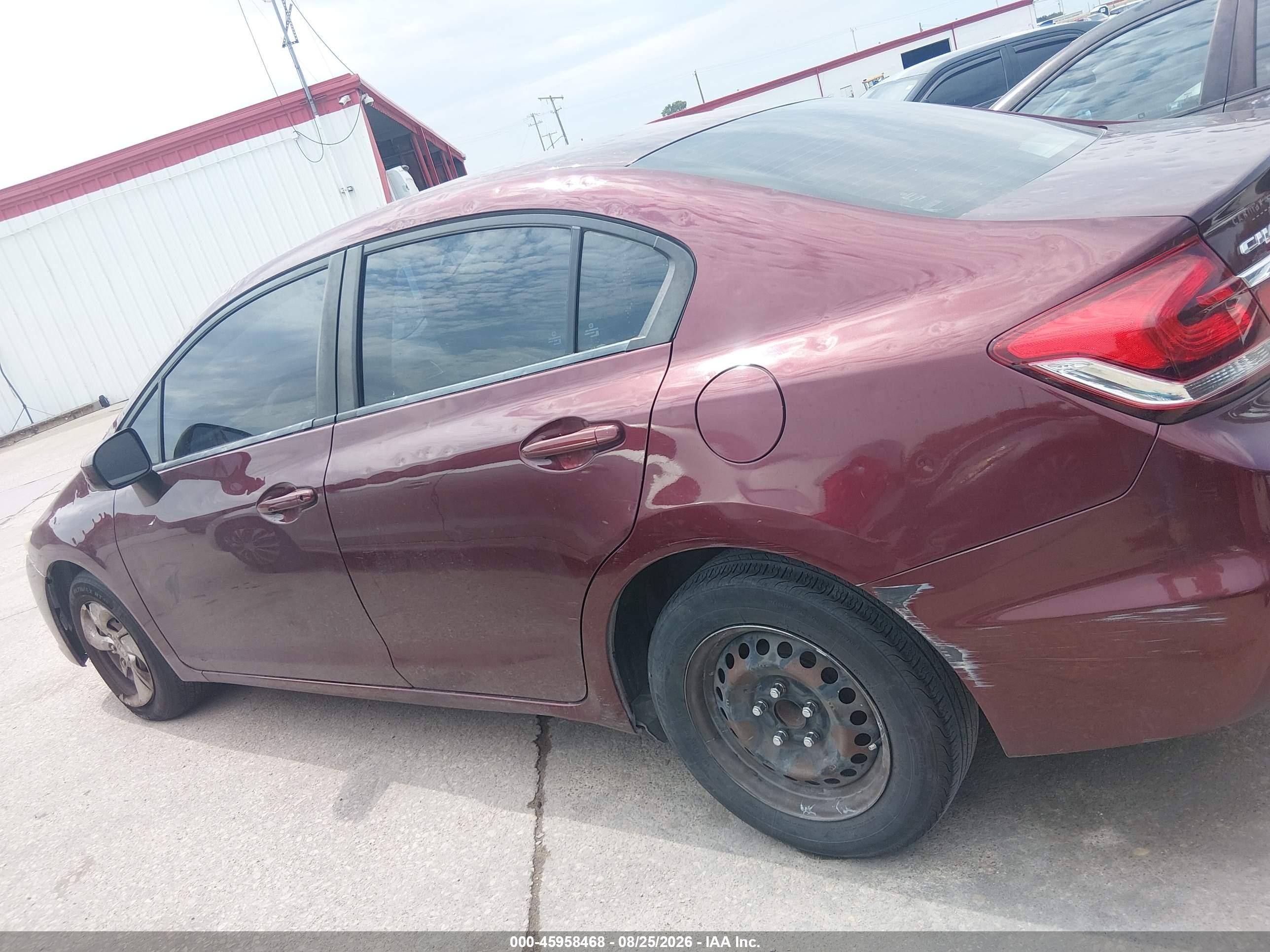 2015 Honda Civic Lx Burgundy vin: 19XFB2F53FE700744