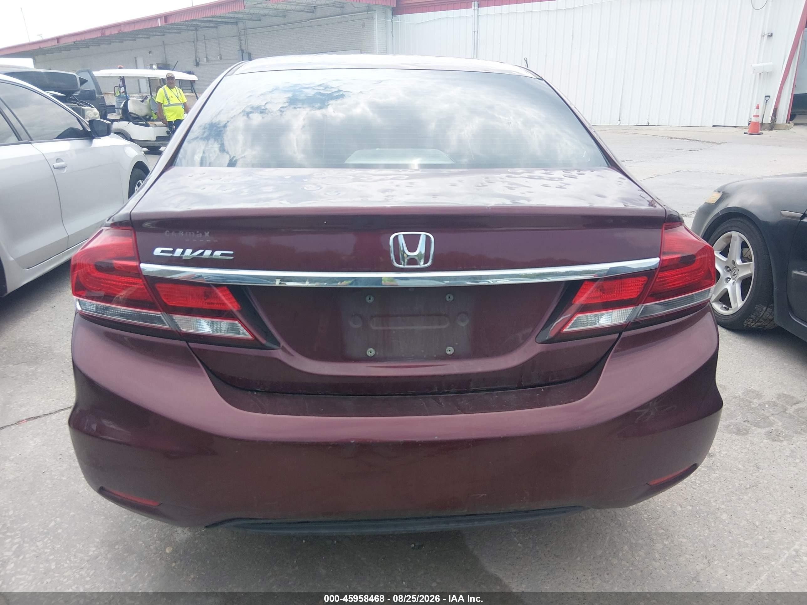 2015 Honda Civic Lx Burgundy vin: 19XFB2F53FE700744