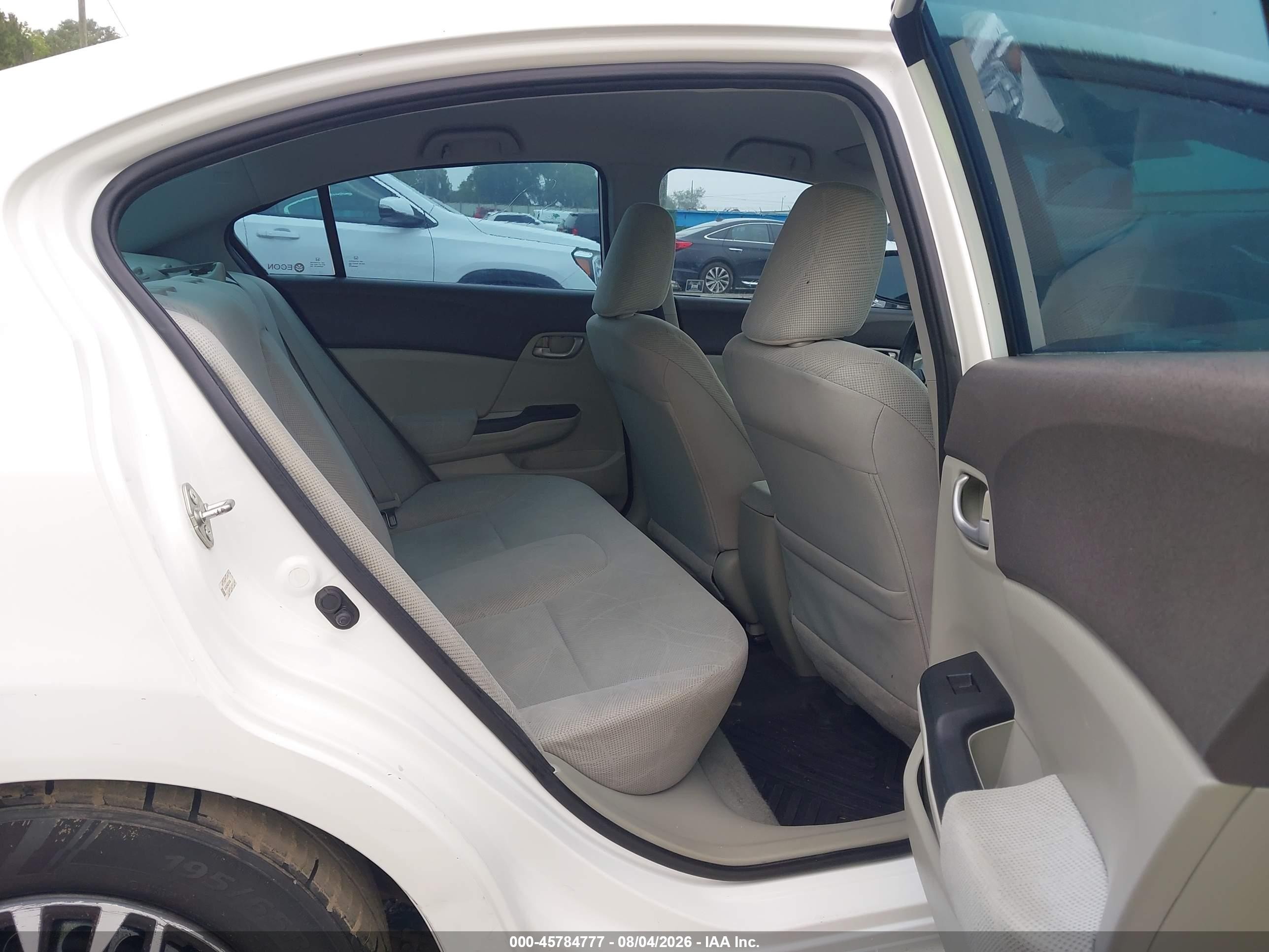 2012 Honda Civic Lx Белый vin: 19XFB2F54CE010366