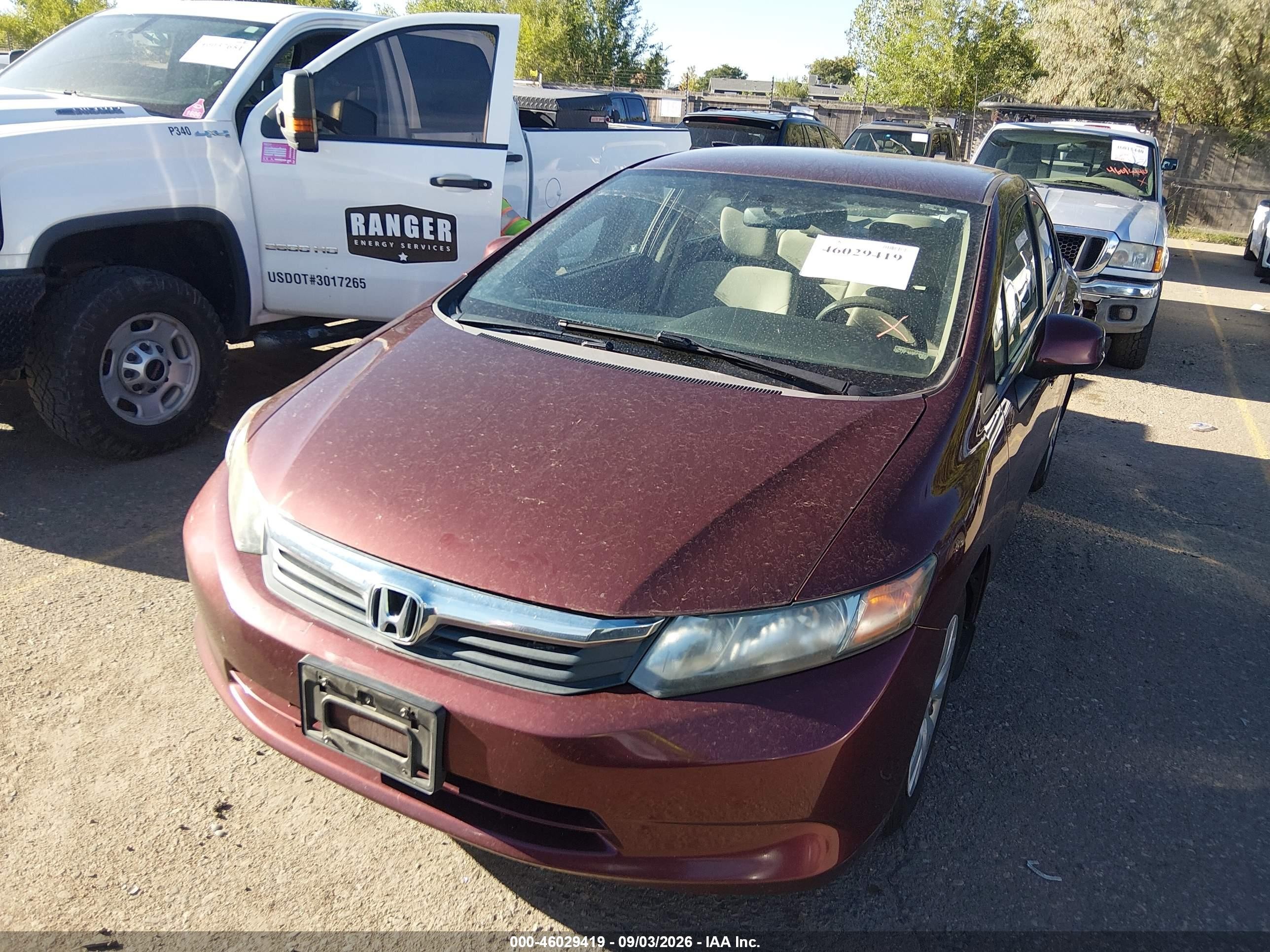 2012 Honda Civic Lx Красный vin: 19XFB2F54CE055842