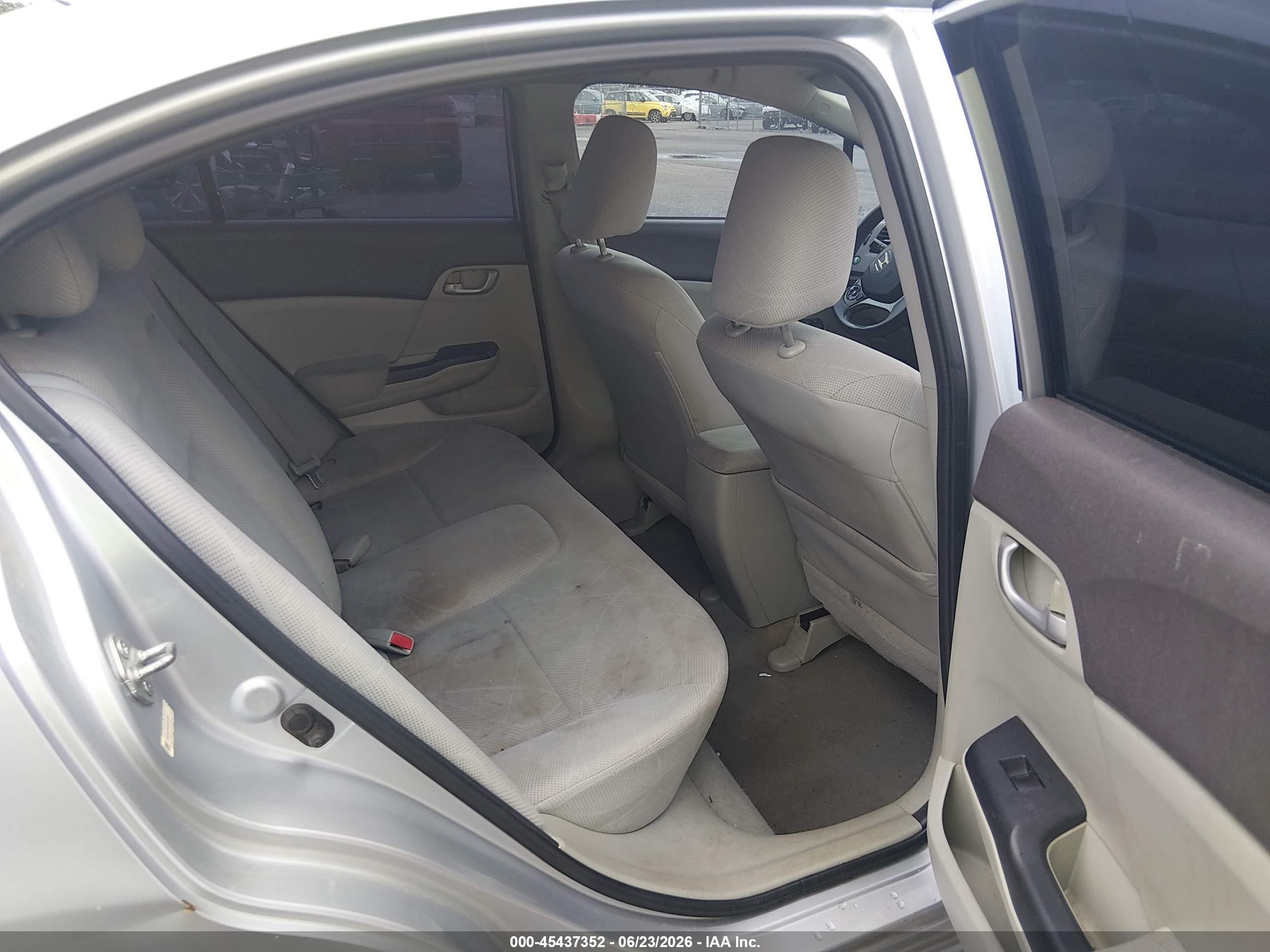 2012 Honda Civic Lx Серебряный vin: 19XFB2F54CE331419