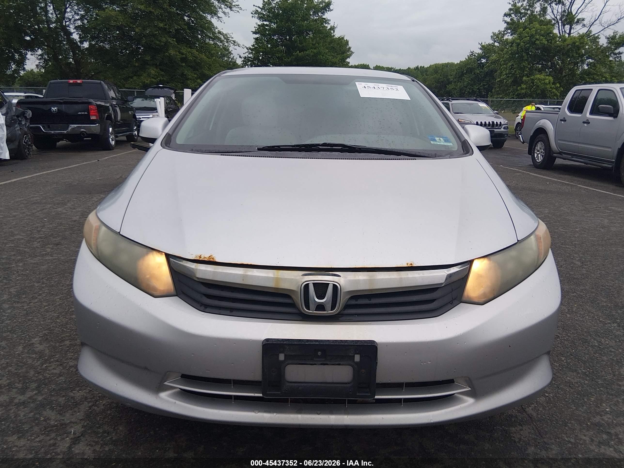 2012 Honda Civic Lx Серебряный vin: 19XFB2F54CE331419