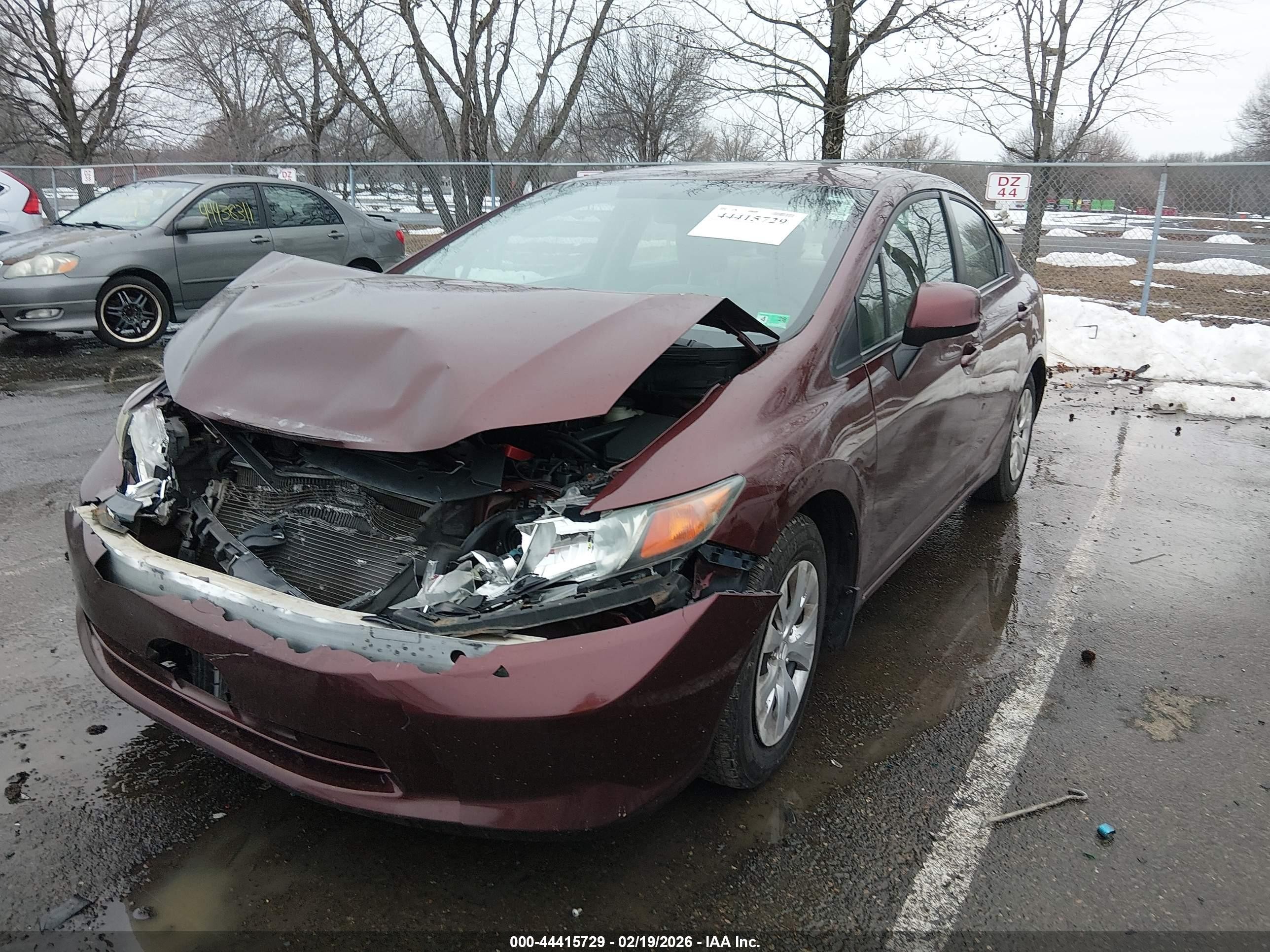 2012 Honda Civic Lx Burgundy vin: 19XFB2F54CE357325