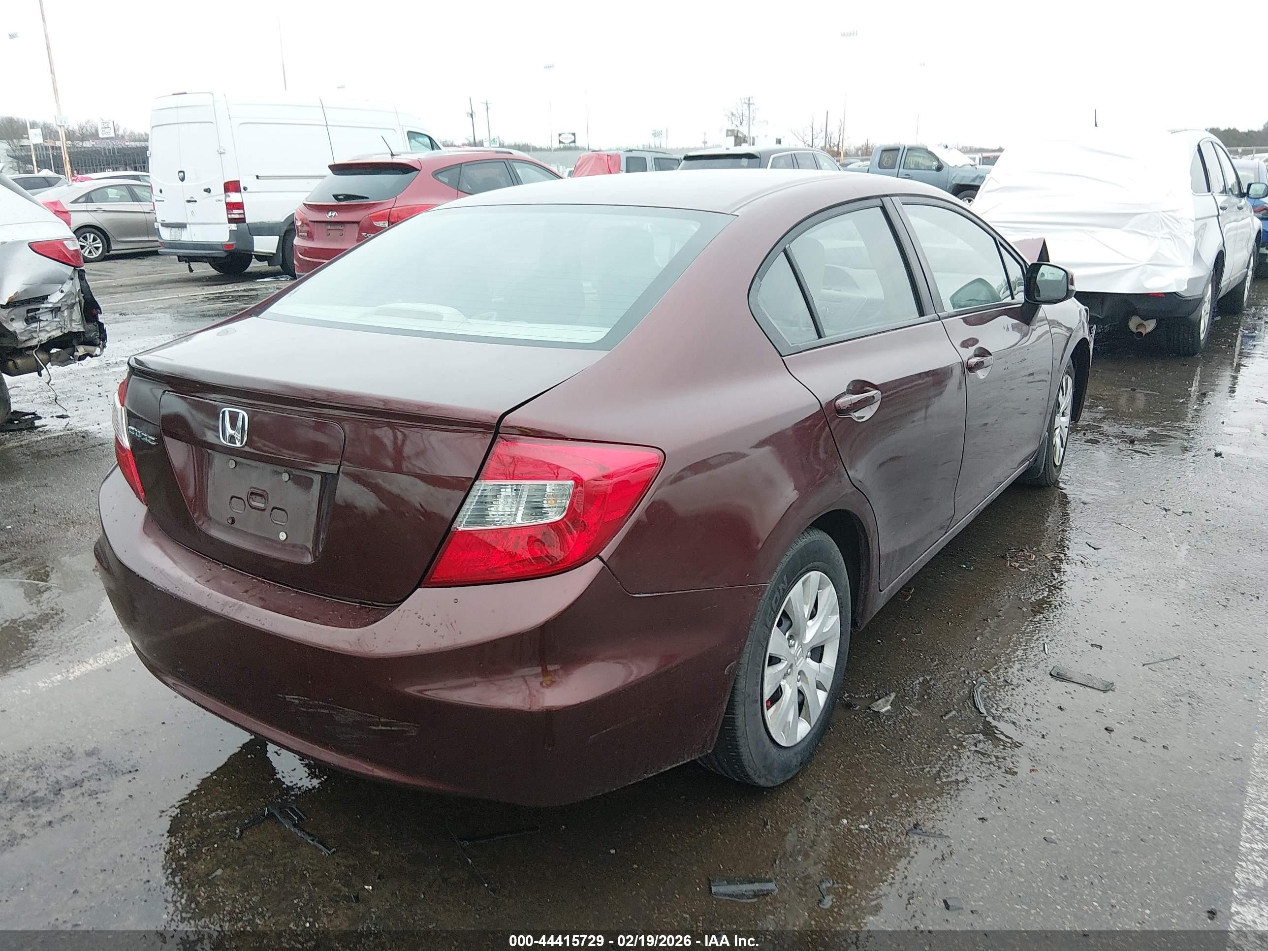 2012 Honda Civic Lx Burgundy vin: 19XFB2F54CE357325