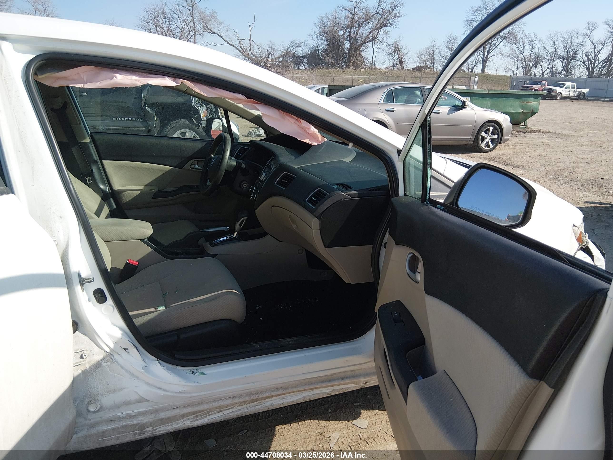 2013 Honda Civic Lx White vin: 19XFB2F54DE040243