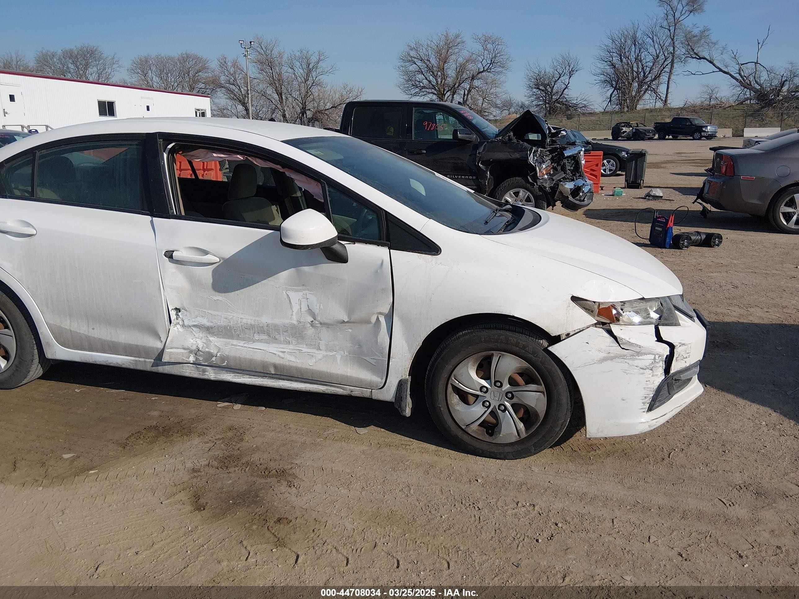 2013 Honda Civic Lx White vin: 19XFB2F54DE040243