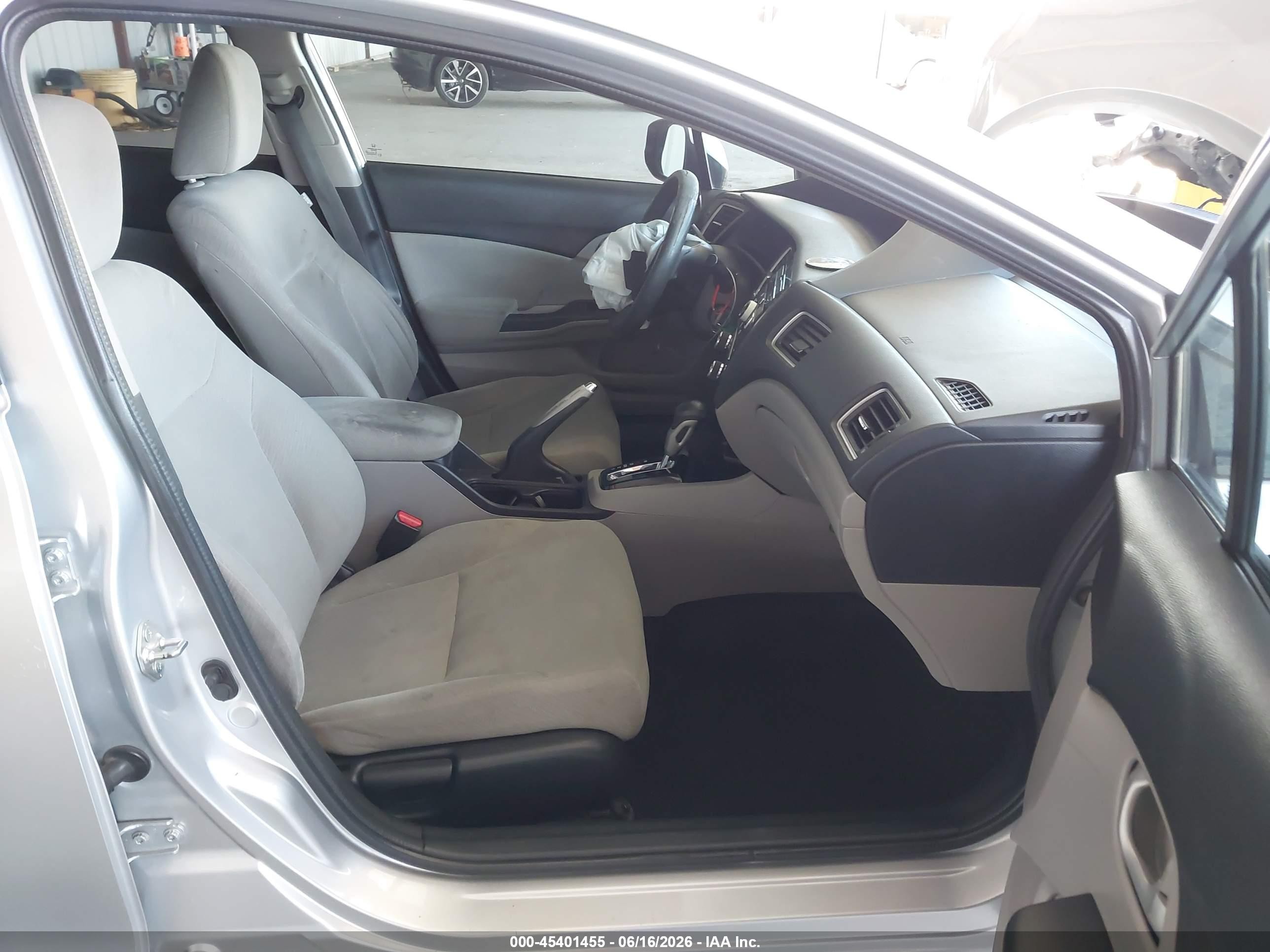 2013 Honda Civic Lx Silver vin: 19XFB2F54DE251927