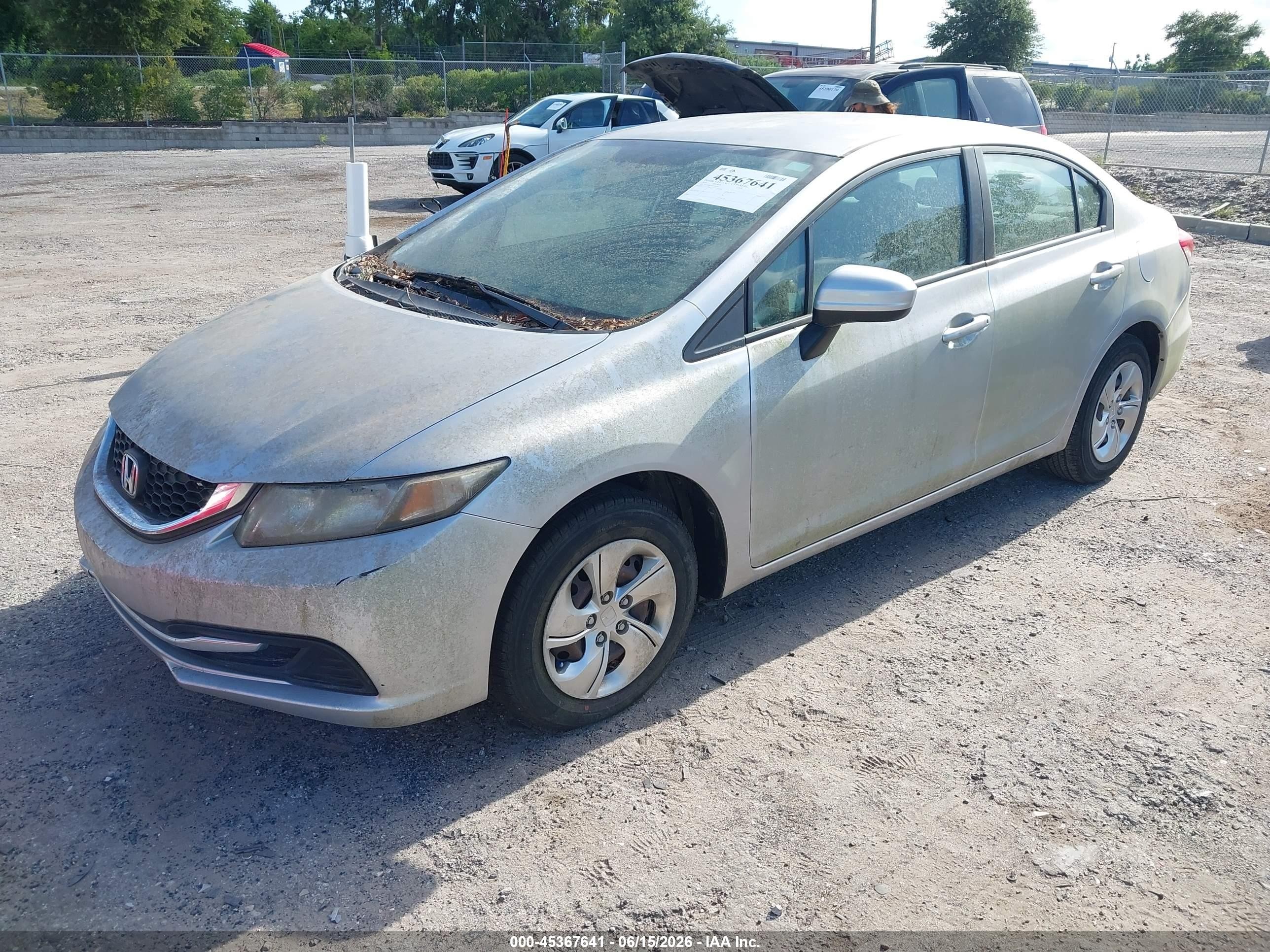2014 Honda Civic Lx Серебряный vin: 19XFB2F54EE018941