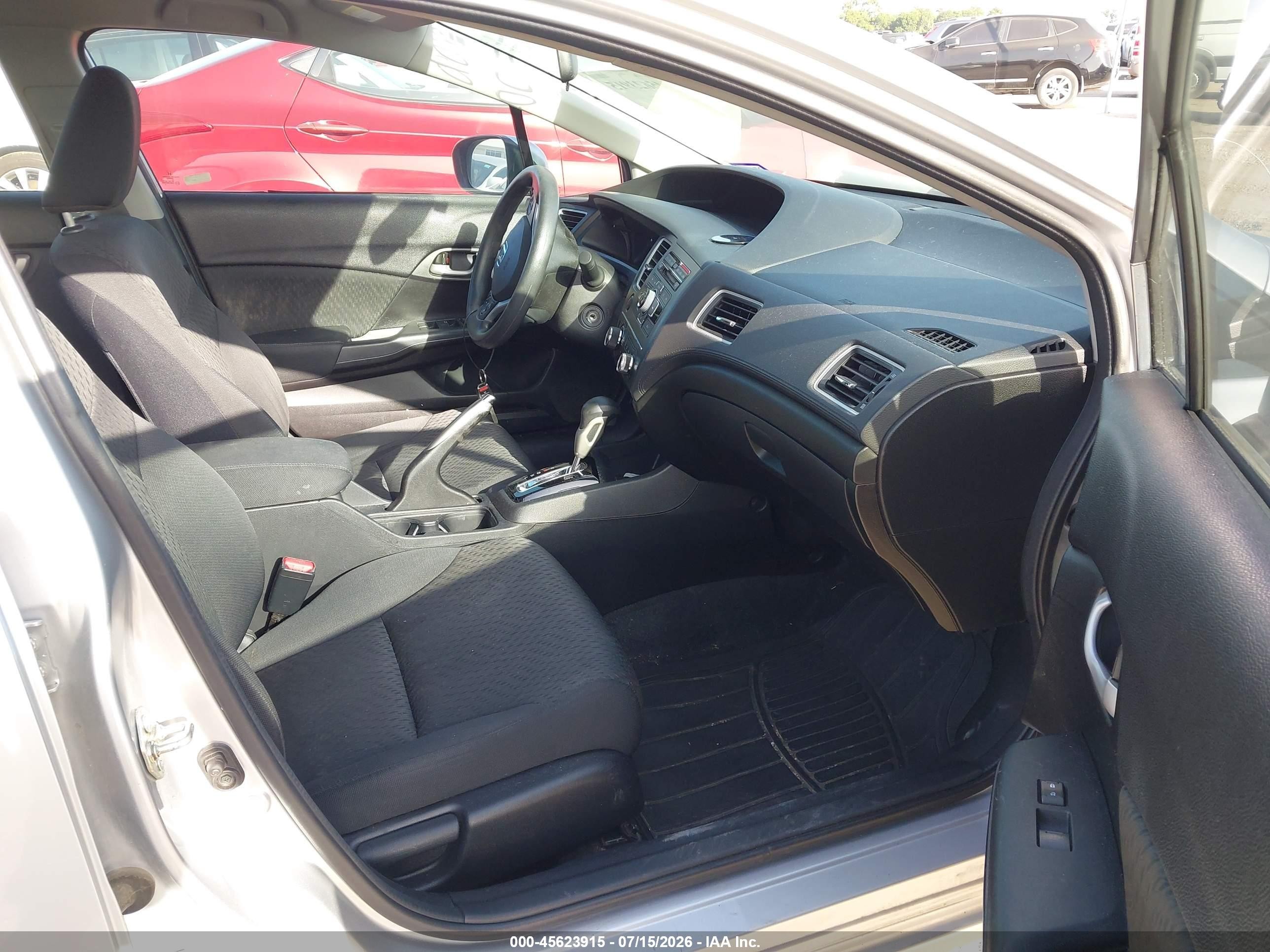 2014 Honda Civic Lx Серебряный vin: 19XFB2F54EE079402