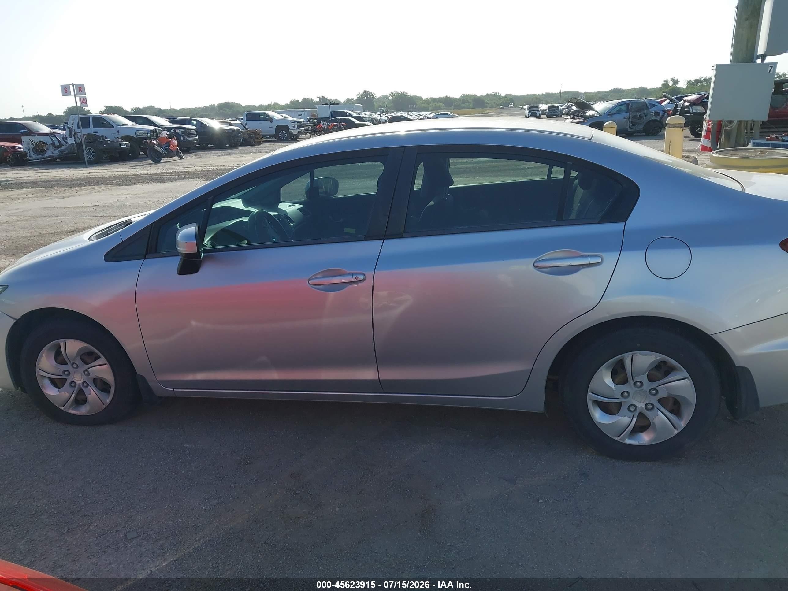 2014 Honda Civic Lx Серебряный vin: 19XFB2F54EE079402