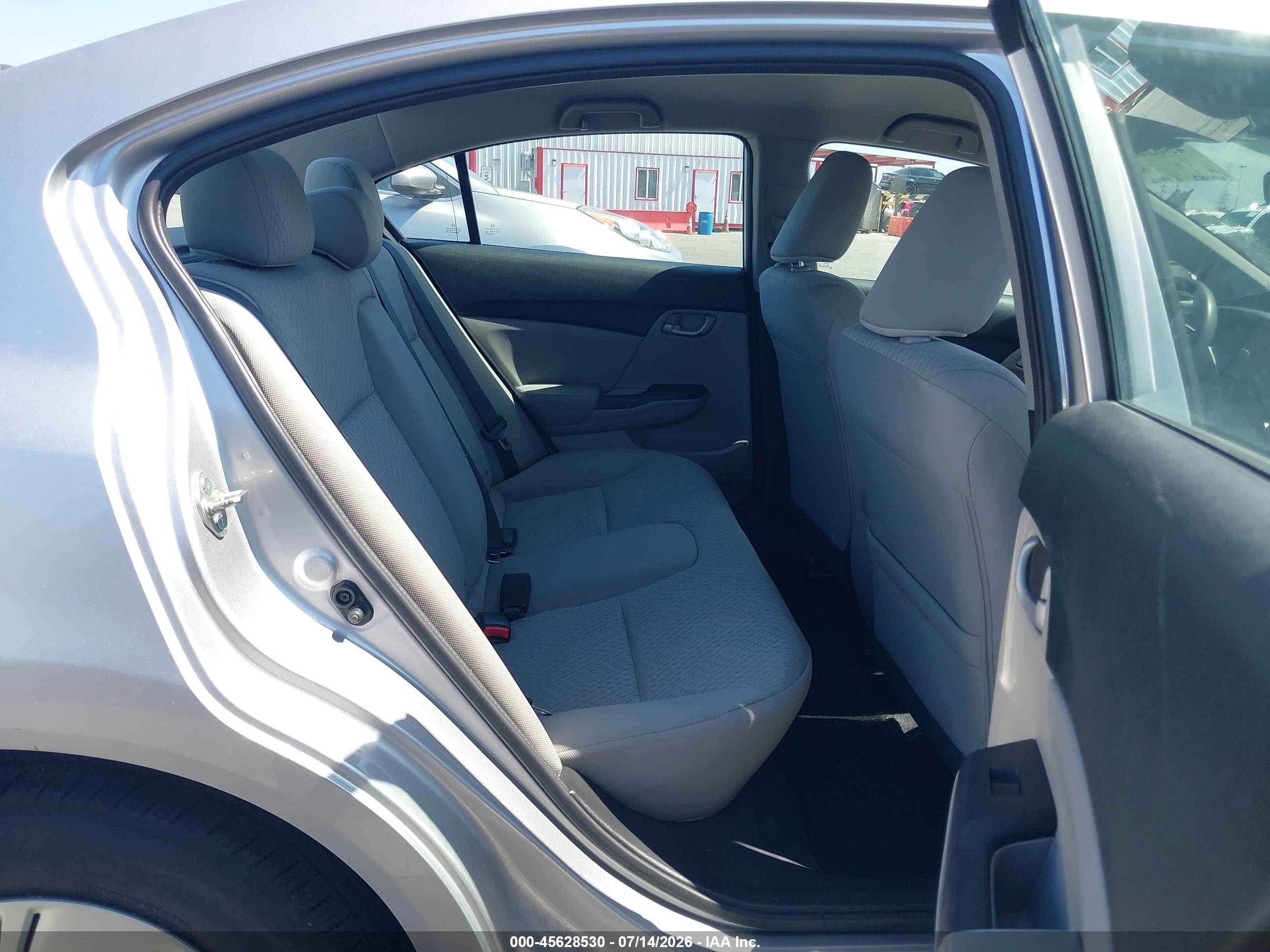 2014 Honda Civic Lx Silver vin: 19XFB2F54EE238046