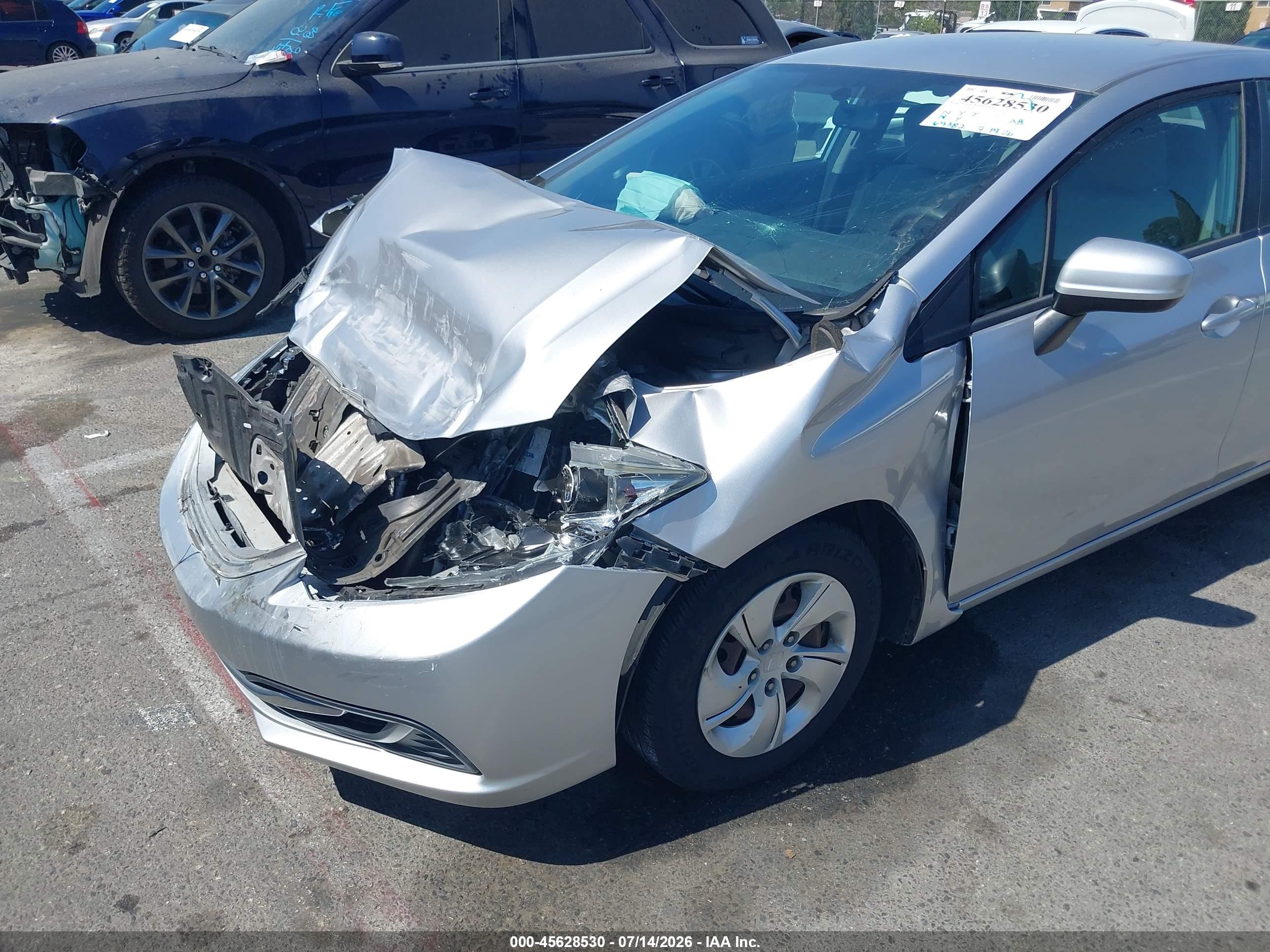 2014 Honda Civic Lx Silver vin: 19XFB2F54EE238046