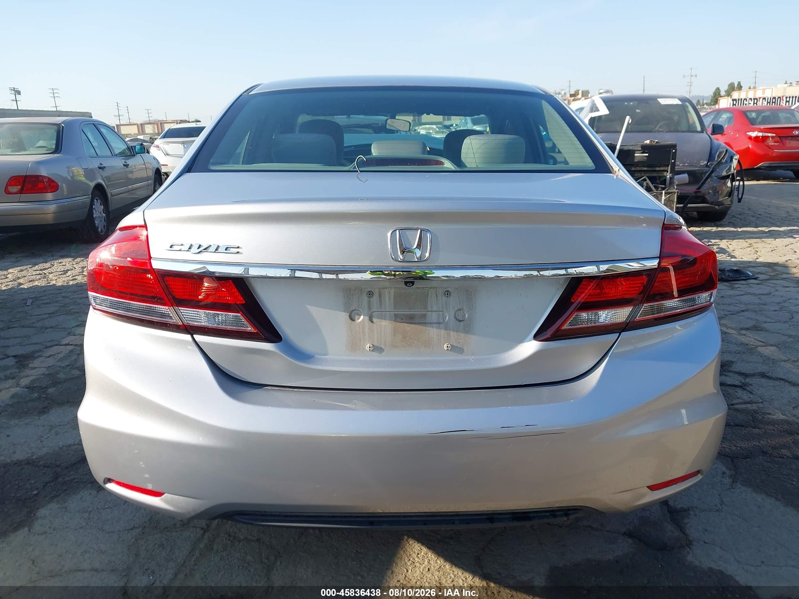 2015 Honda Civic Lx Серебряный vin: 19XFB2F54FE213827