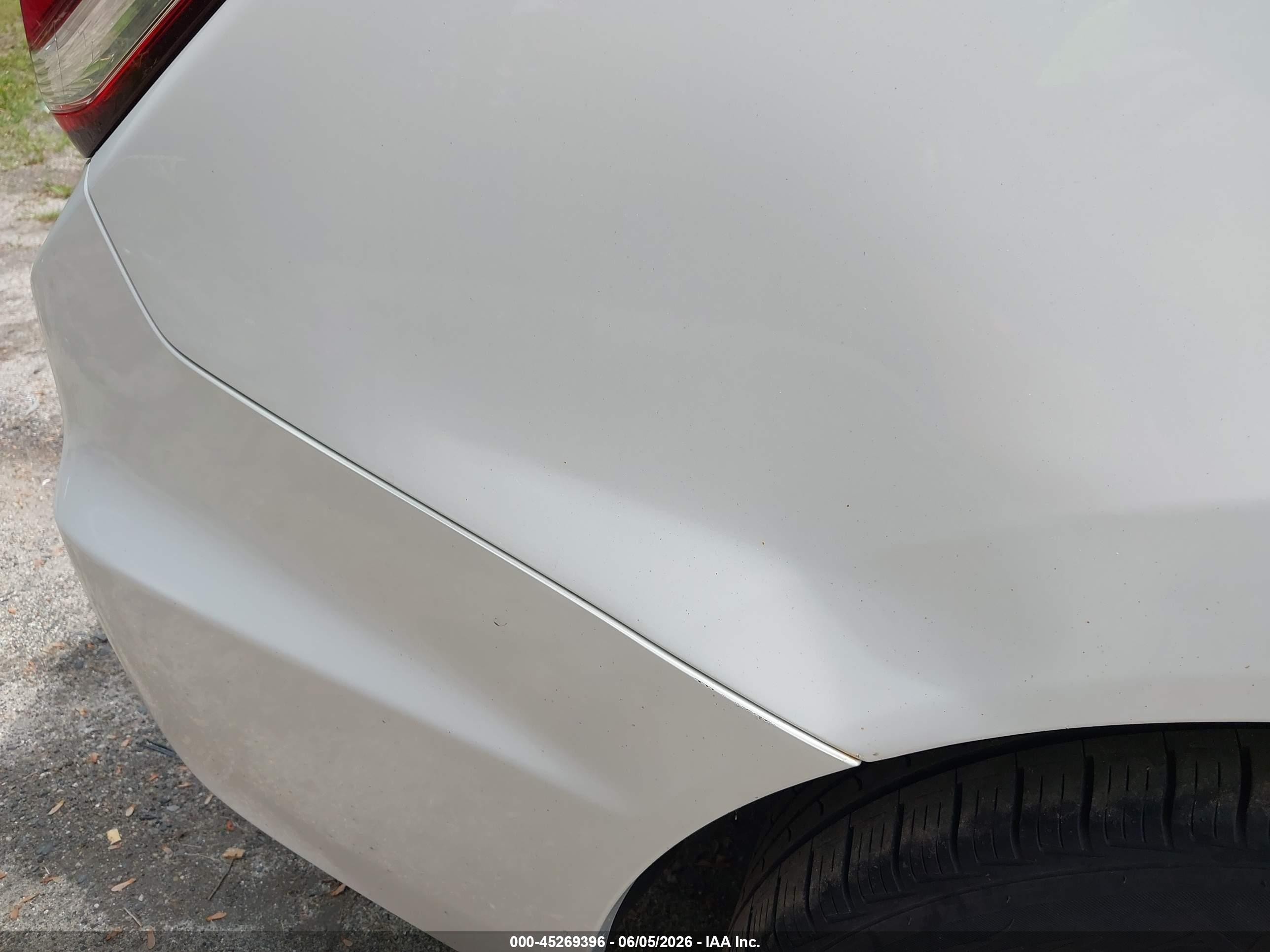 2015 Honda Civic Lx White vin: 19XFB2F54FE221409