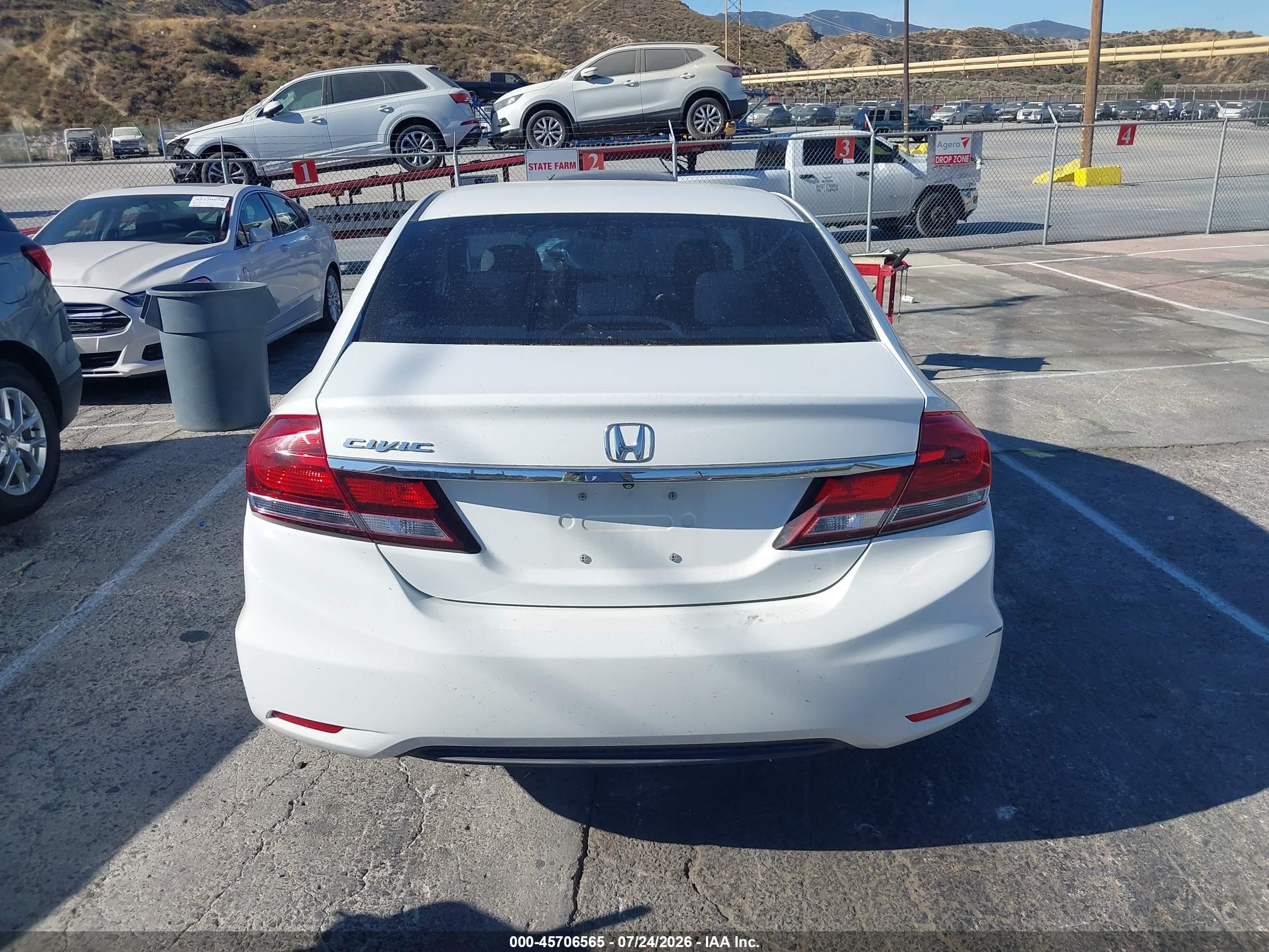 2015 Honda Civic Lx Белый vin: 19XFB2F54FE287930
