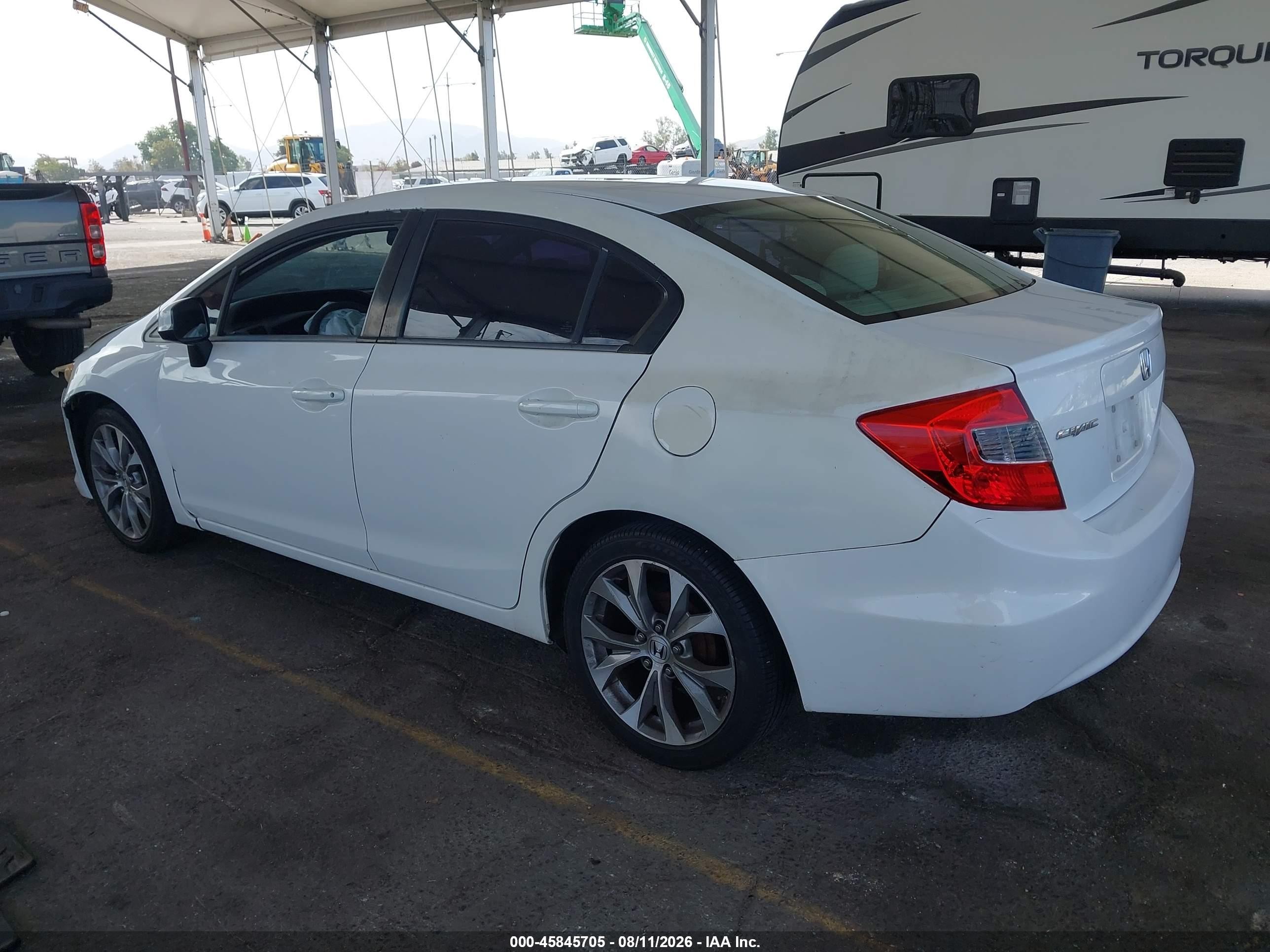 2012 Honda Civic Lx Белый vin: 19XFB2F55CE057261