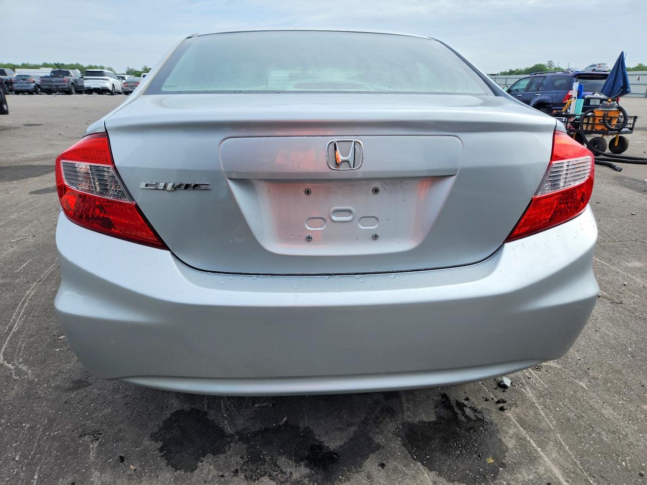 2012 Honda Civic Lx Silver vin: 19XFB2F55CE058216