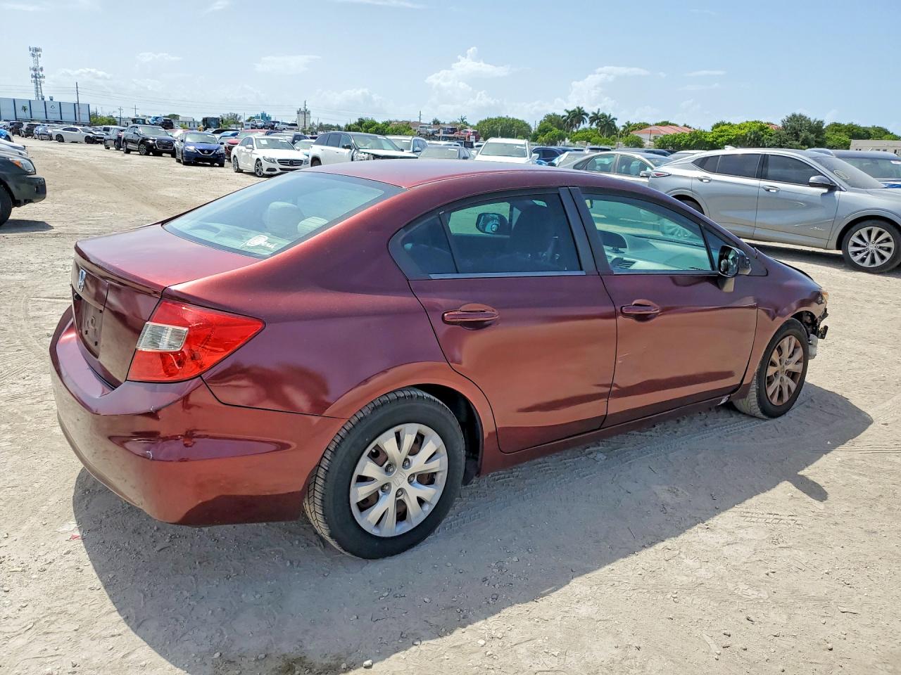 2012 Honda Civic Lx Red vin: 19XFB2F55CE085724