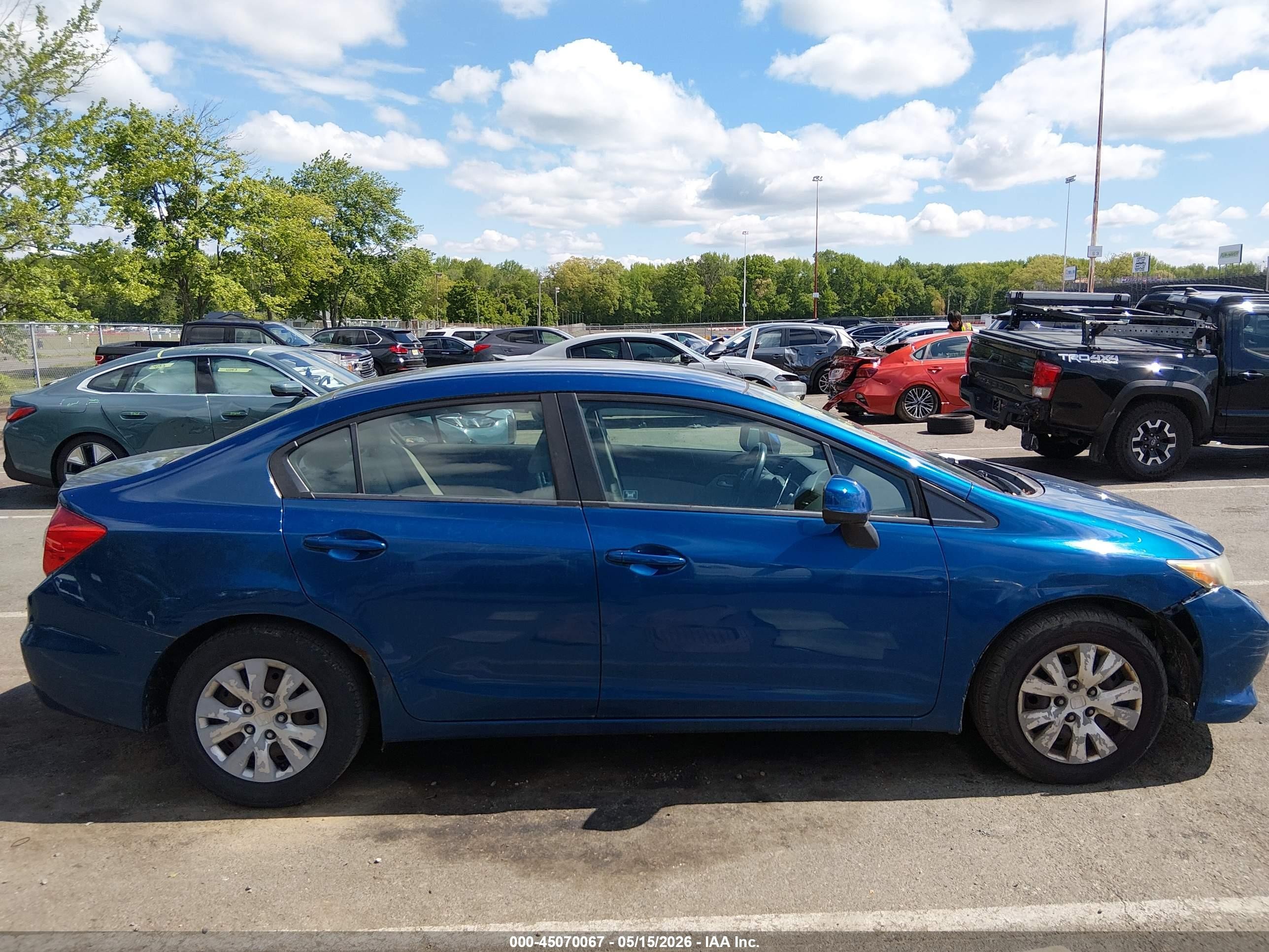 2012 Honda Civic Lx Blue vin: 19XFB2F55CE333924