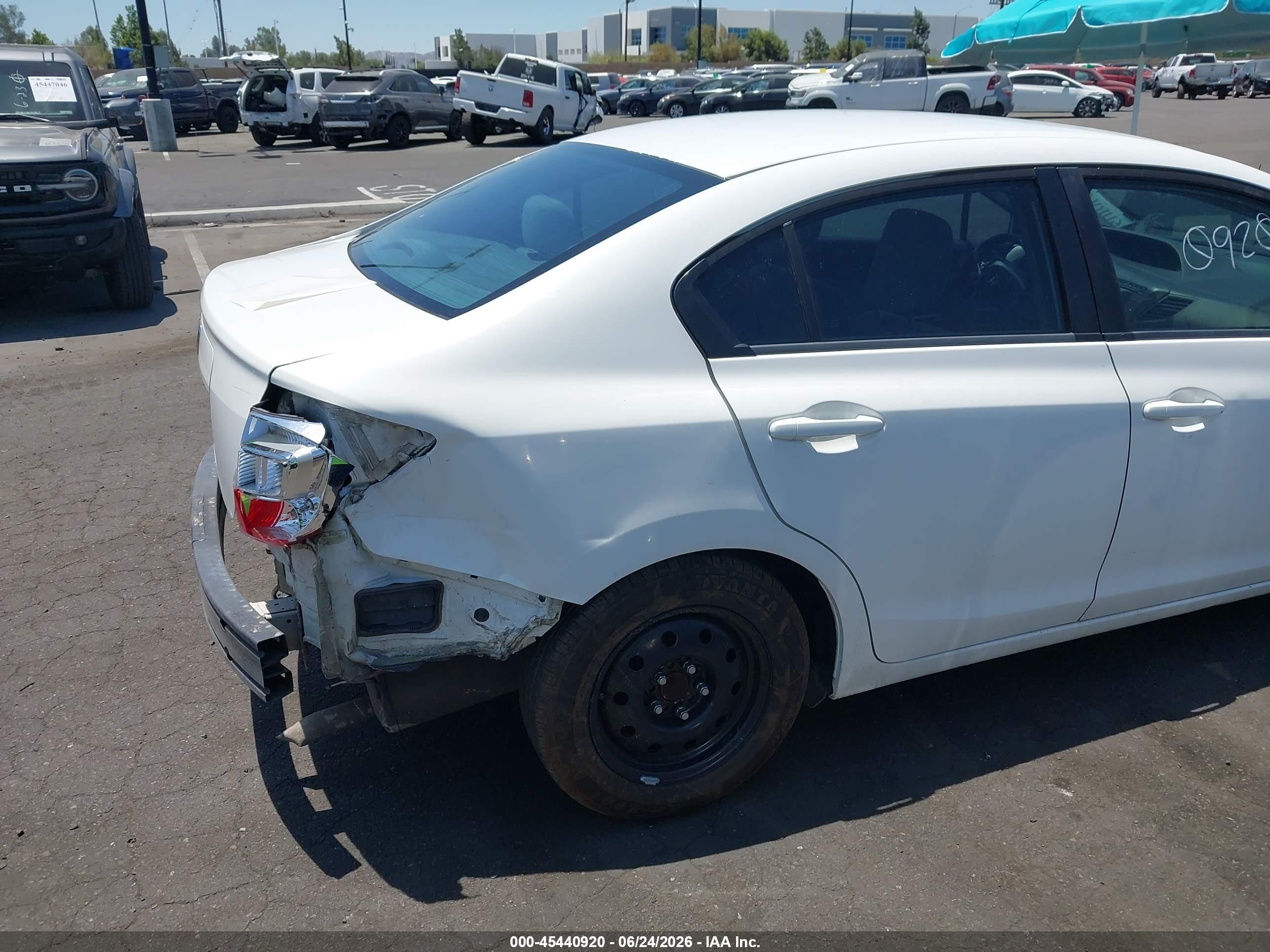 2012 Honda Civic Lx White vin: 19XFB2F55CE333955