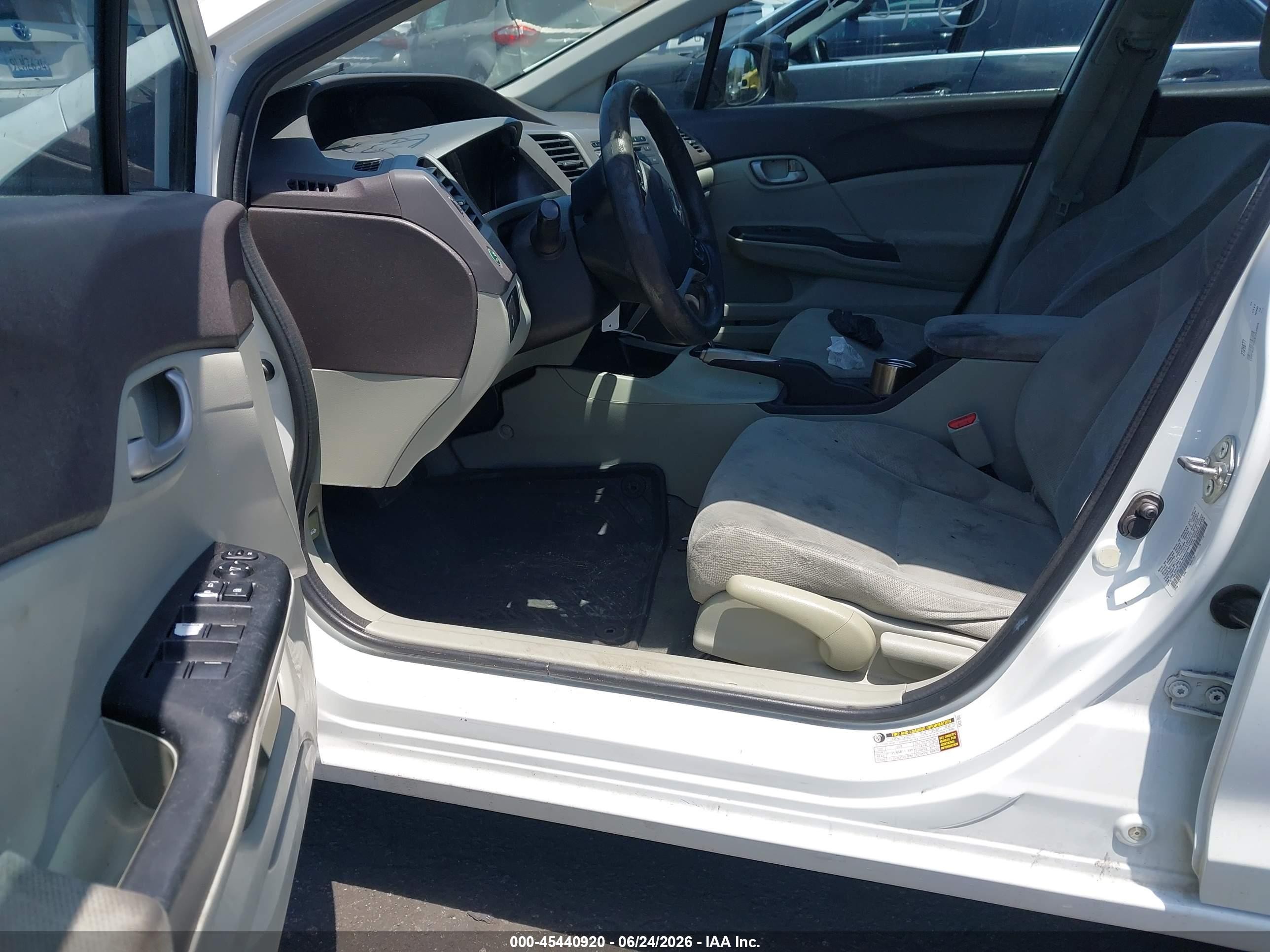 2012 Honda Civic Lx White vin: 19XFB2F55CE333955