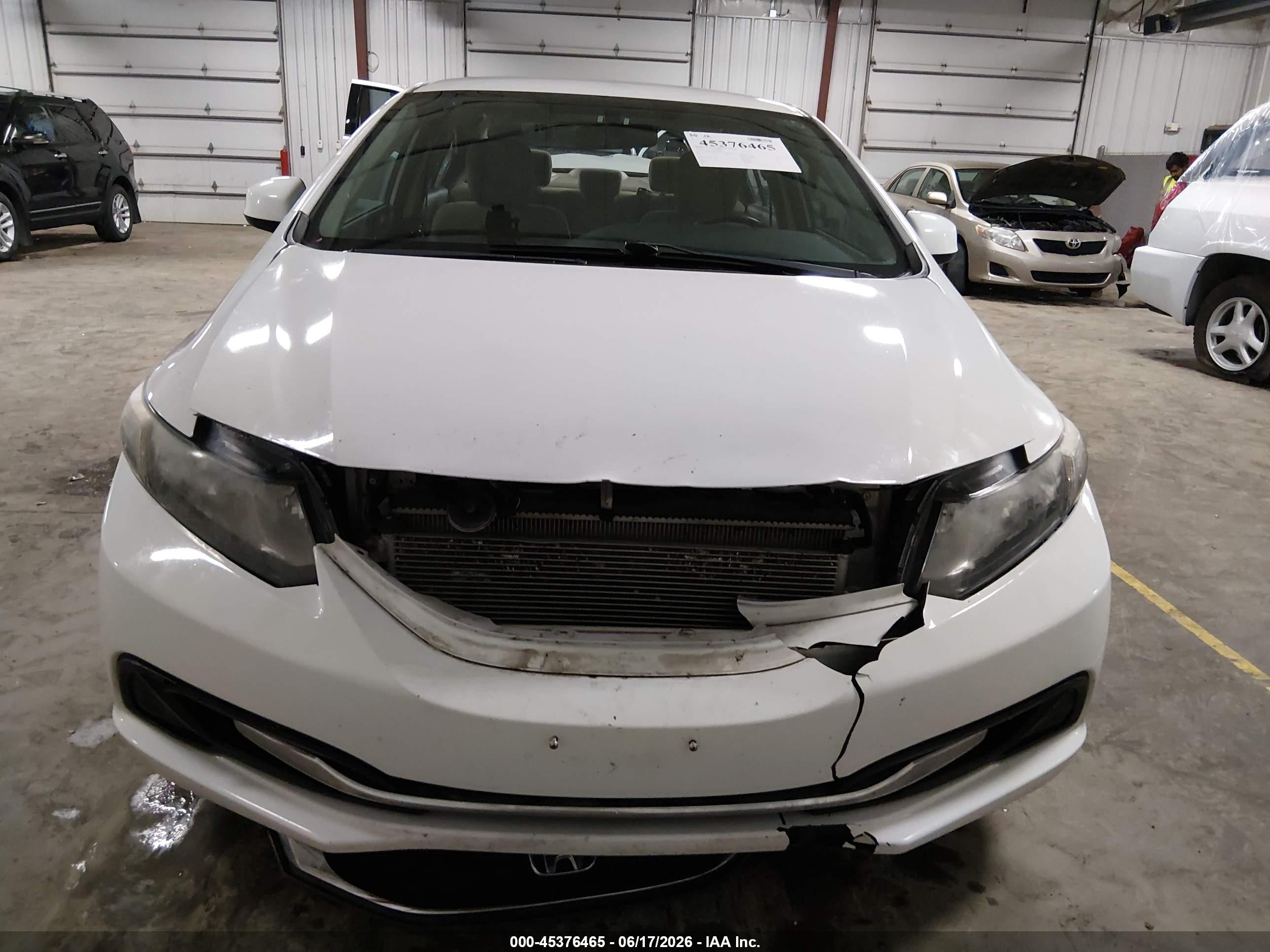 2013 Honda Civic Lx Белый vin: 19XFB2F55DE077270