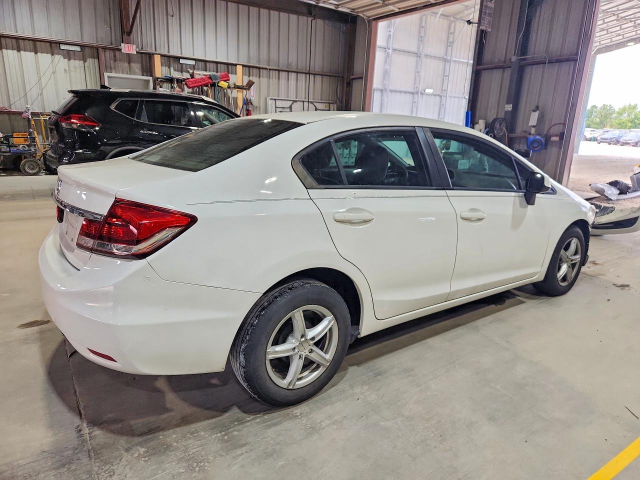 2013 Honda Civic Lx Белый vin: 19XFB2F55DE081030