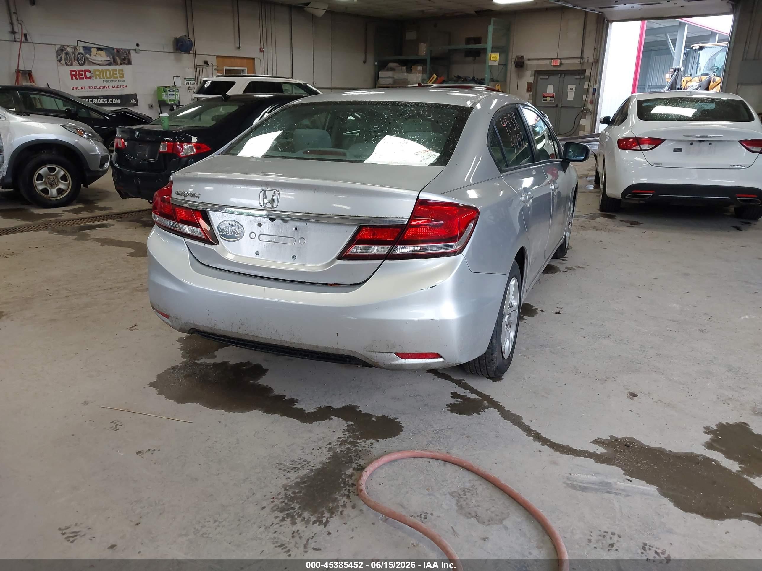 2014 Honda Civic Lx Silver vin: 19XFB2F55EE040107