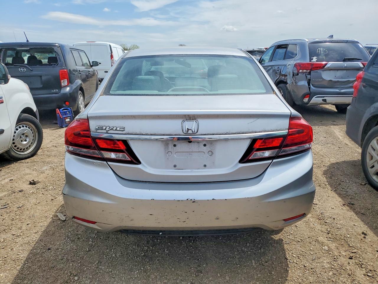 2014 Honda Civic Lx Серебряный vin: 19XFB2F55EE042908