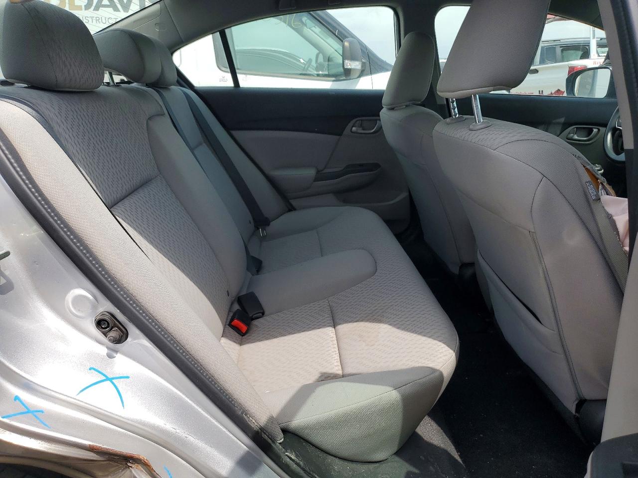 2014 Honda Civic Lx Серебряный vin: 19XFB2F55EE042908