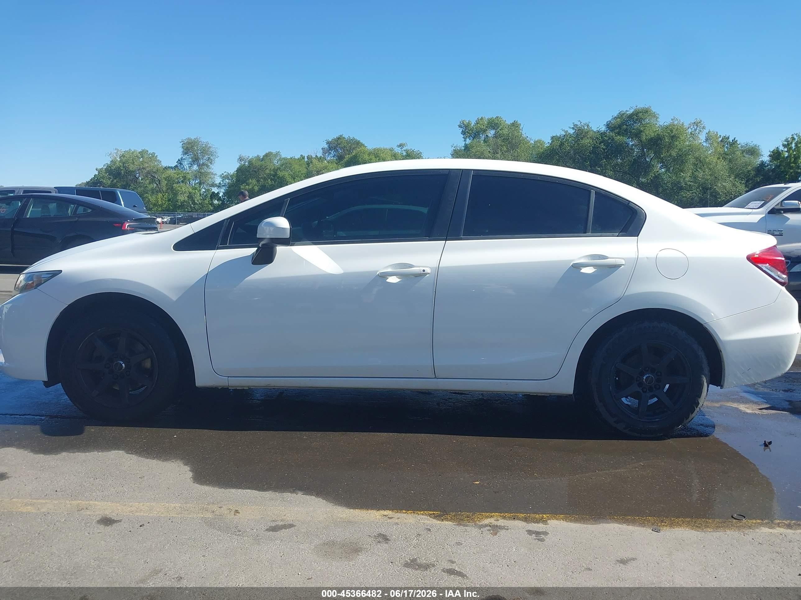 2014 Honda Civic Lx White vin: 19XFB2F55EE255860