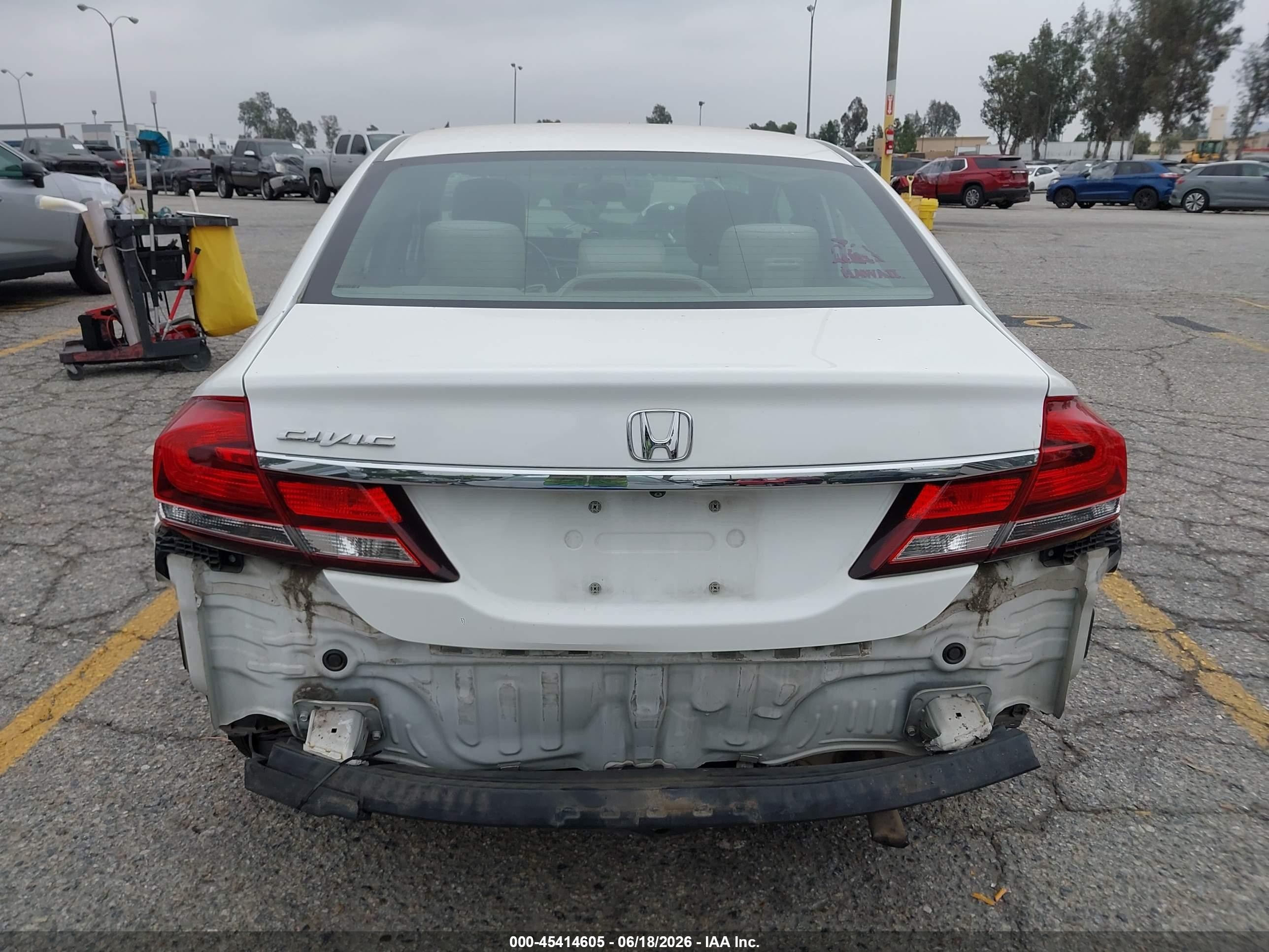 2015 Honda Civic Lx White vin: 19XFB2F55FE063579