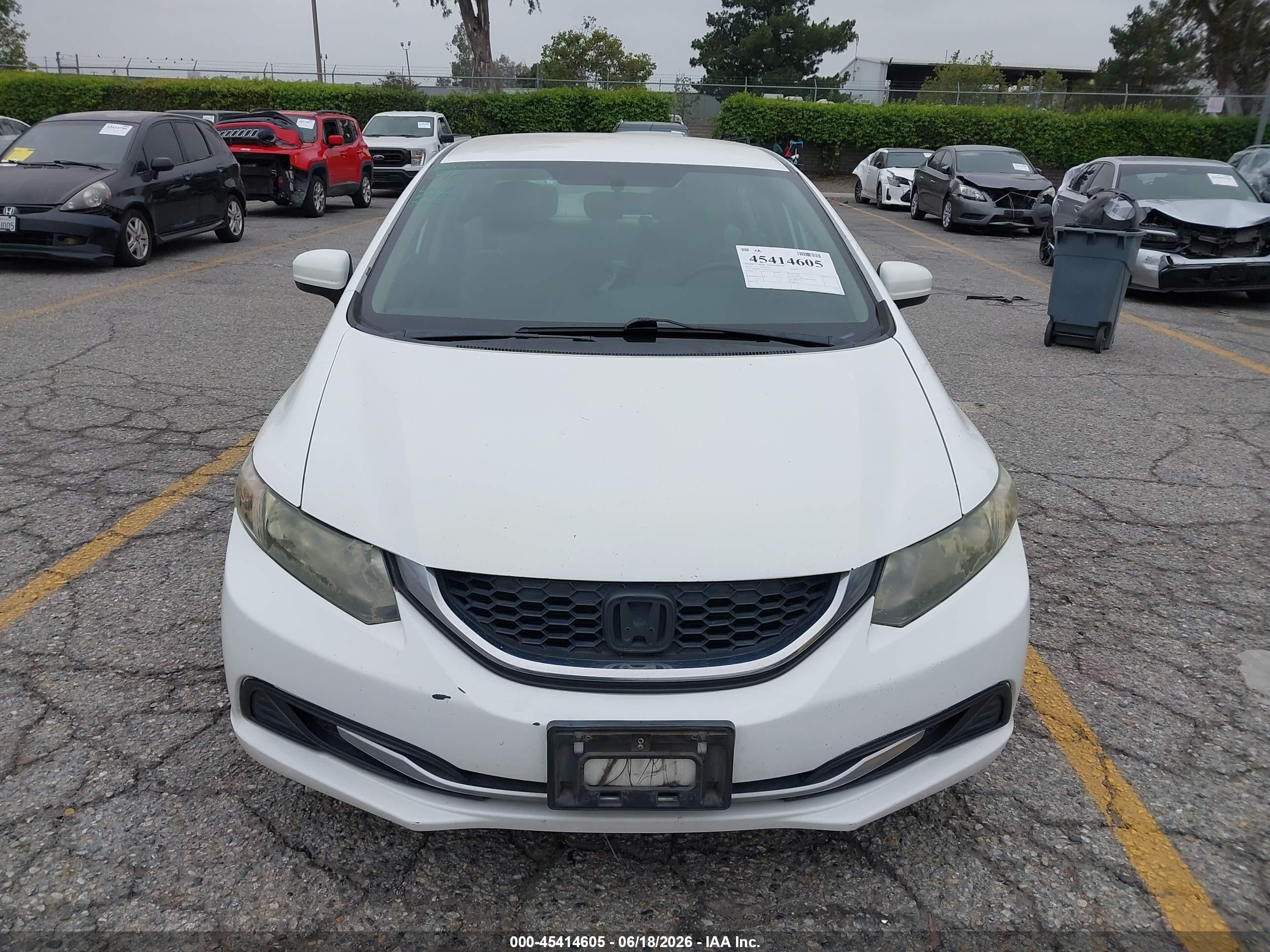 2015 Honda Civic Lx White vin: 19XFB2F55FE063579