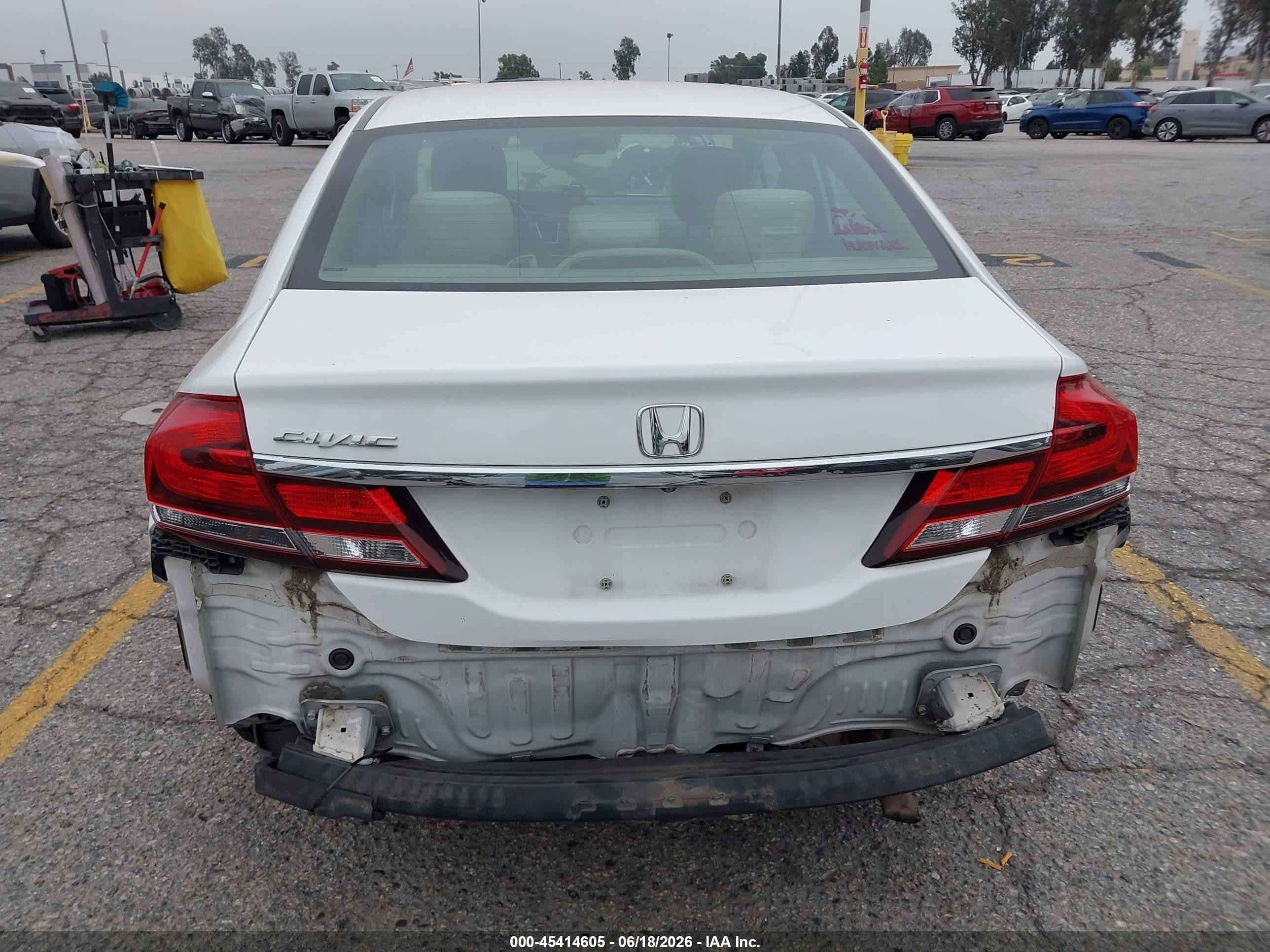 2015 Honda Civic Lx White vin: 19XFB2F55FE063579