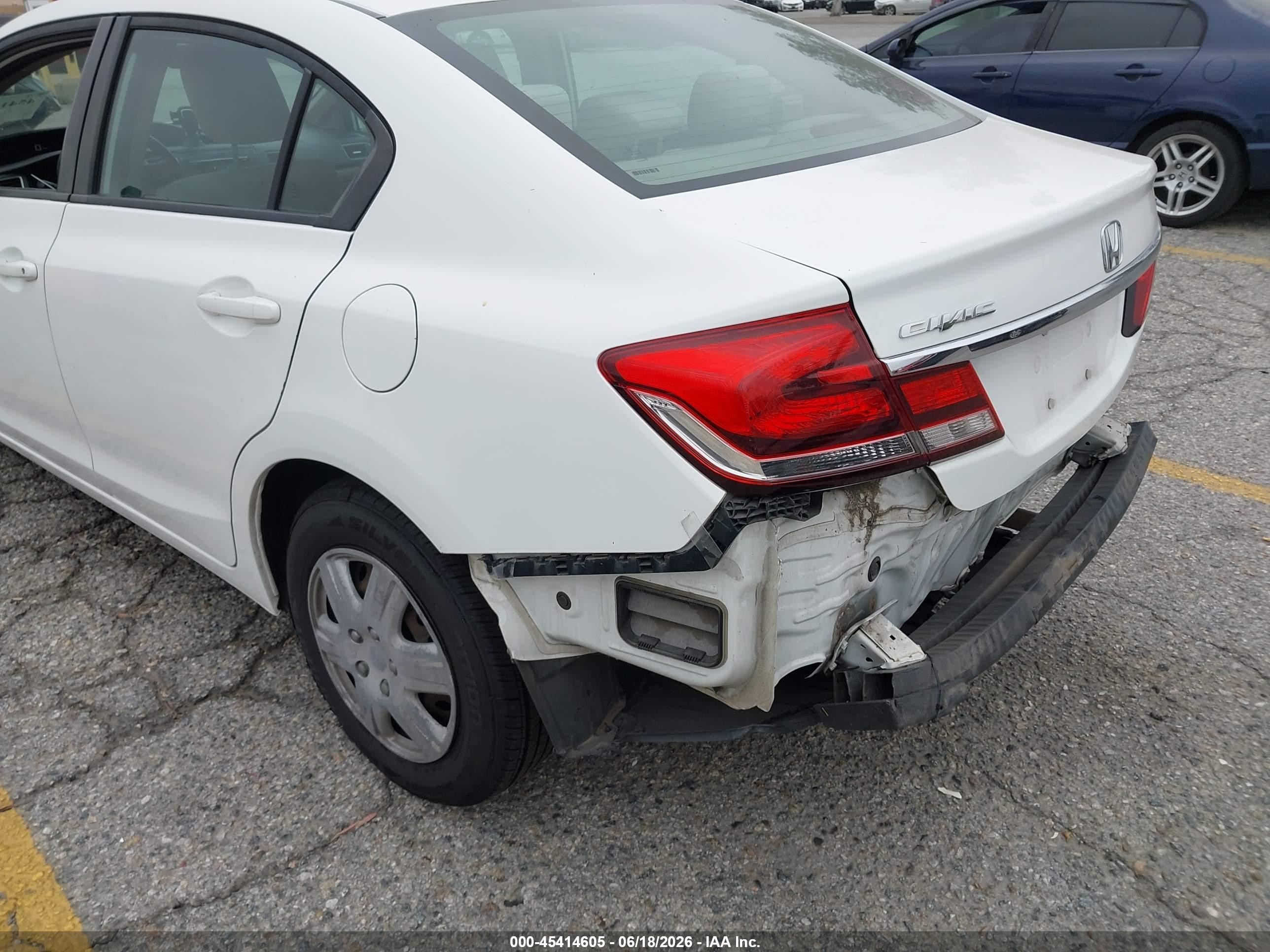 2015 Honda Civic Lx White vin: 19XFB2F55FE063579