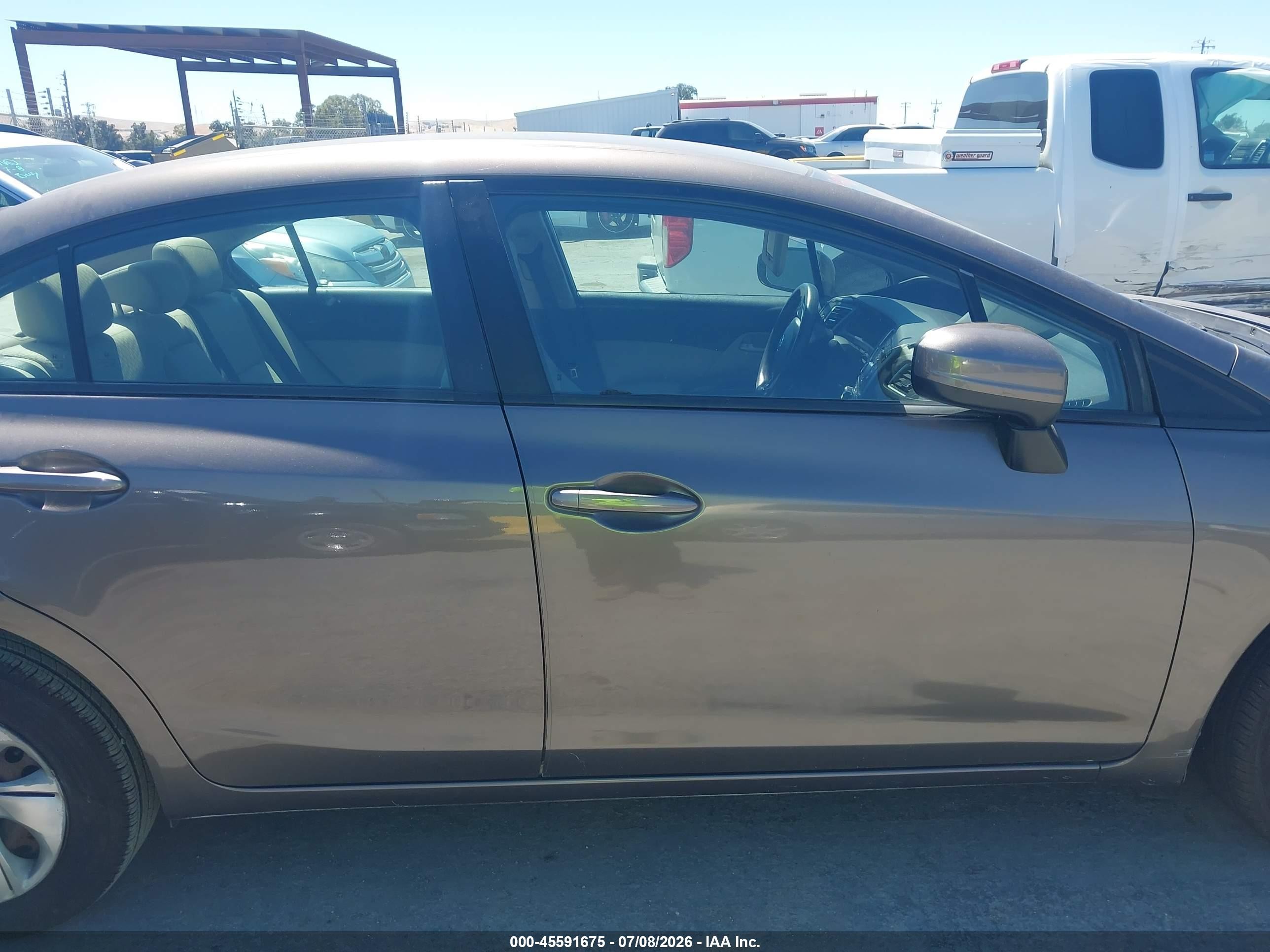 2015 Honda Civic Lx Серый vin: 19XFB2F55FE261479
