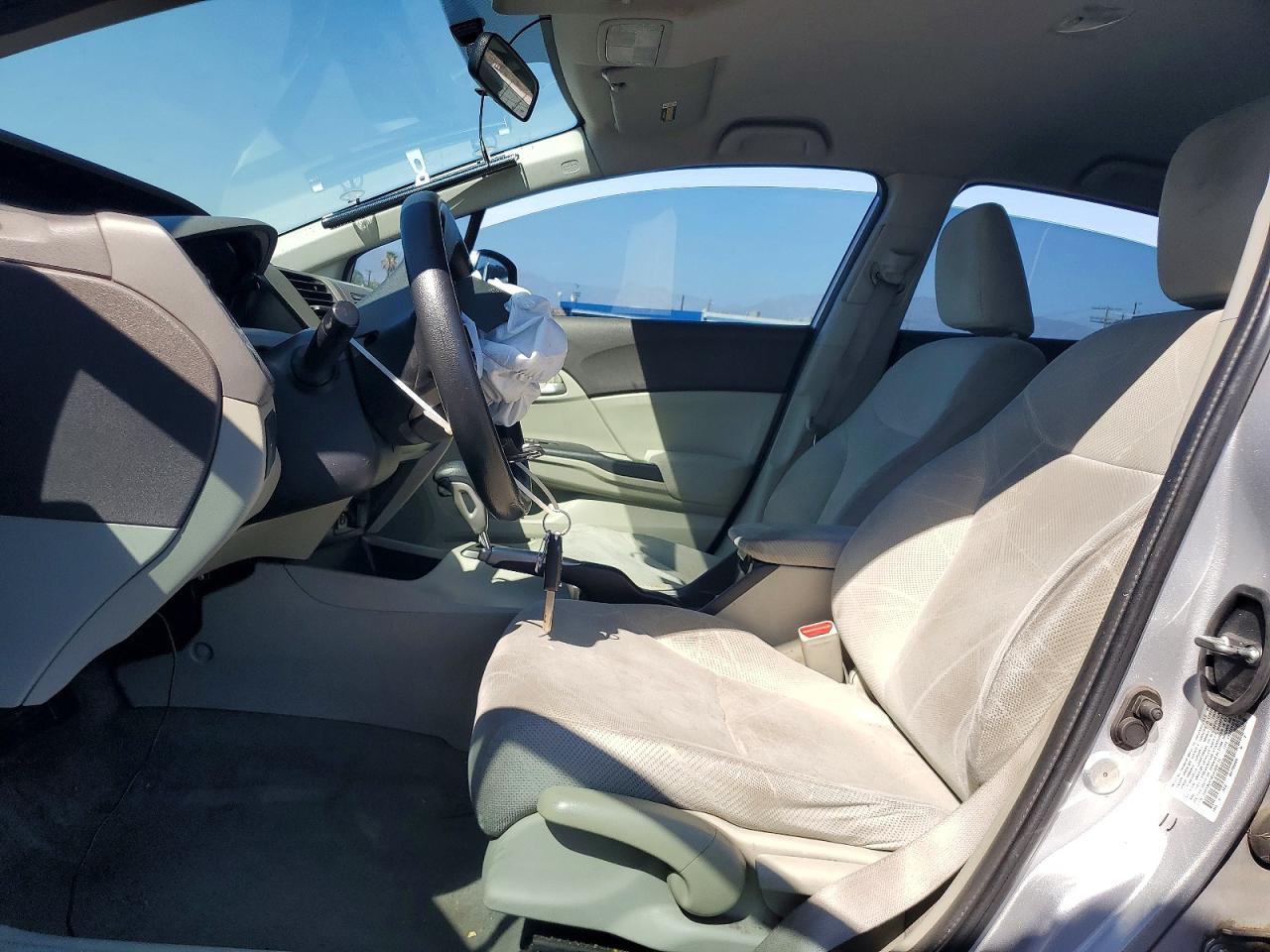 2012 Honda Civic Lx Silver vin: 19XFB2F56CE008716