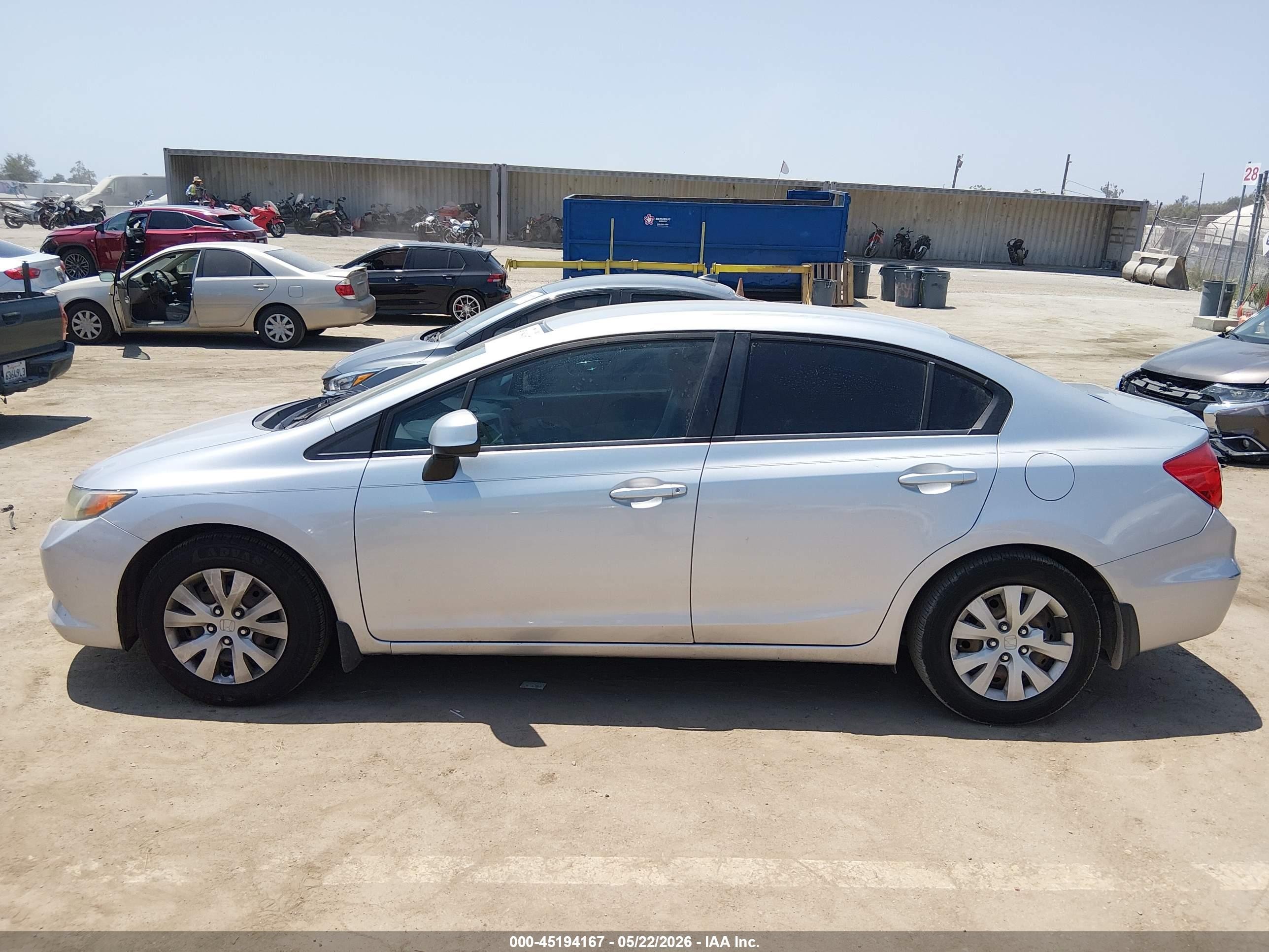 2012 Honda Civic Lx Silver vin: 19XFB2F56CE058001