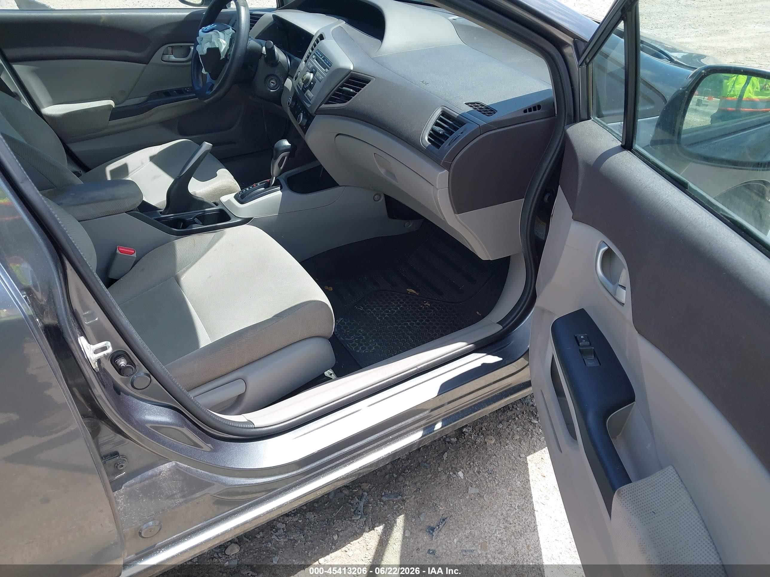 2012 Honda Civic Lx Gray vin: 19XFB2F56CE108282