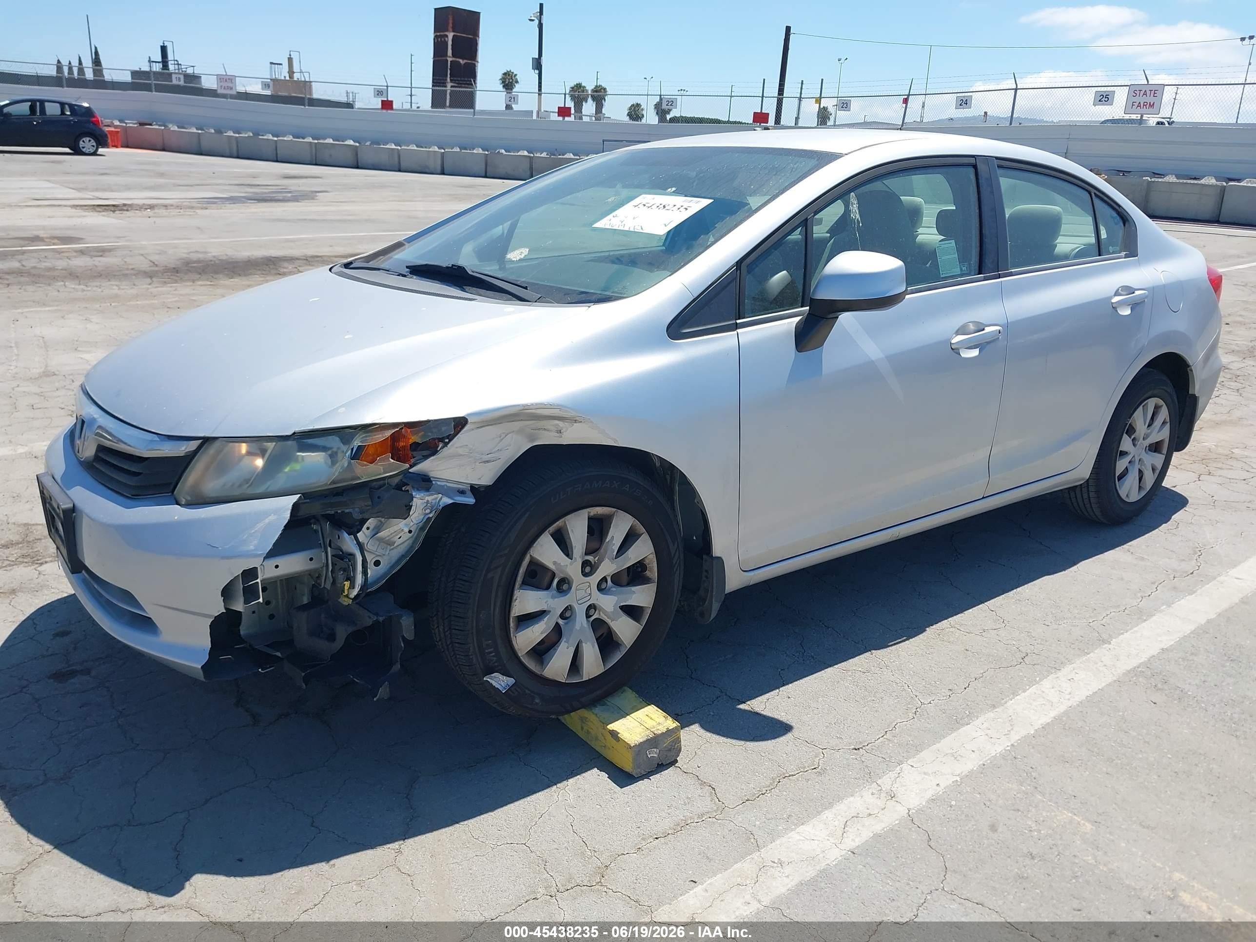 2012 Honda Civic Lx Silver vin: 19XFB2F56CE310541